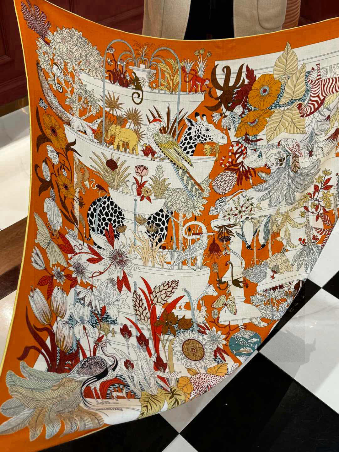  羊绒新款🆕👏买了都说好看‼️推荐💕爱马仕双面同色羊绒方巾，【奇珍乐园双面同色140】顶级工艺超值‼️爱