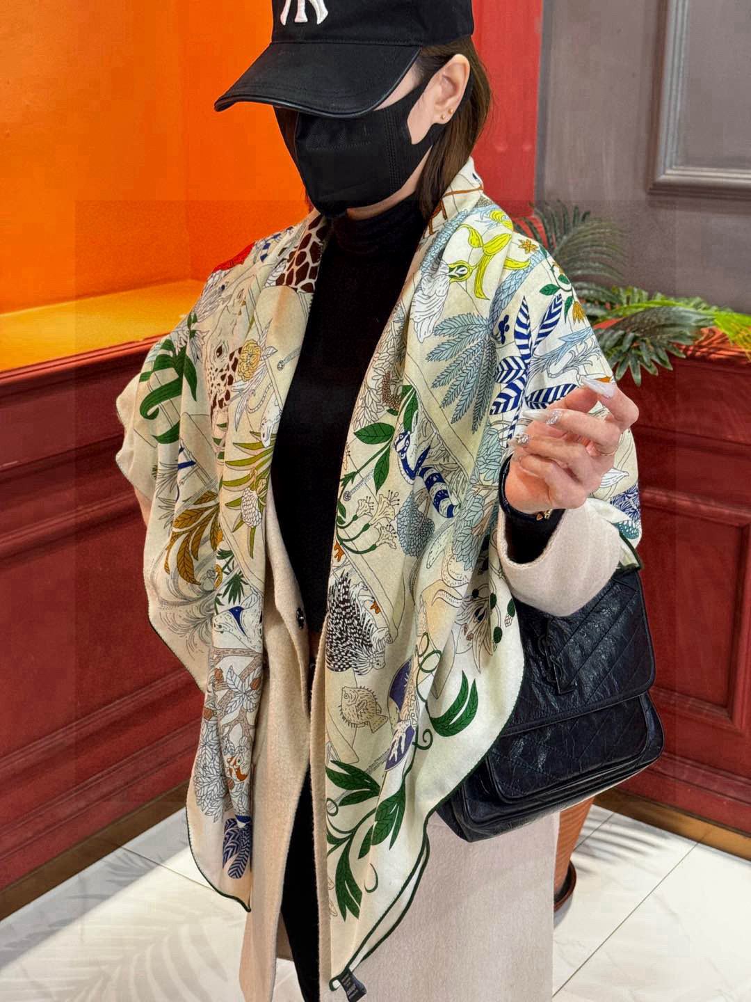  羊绒新款🆕👏买了都说好看‼️推荐💕爱马仕双面同色羊绒方巾，【奇珍乐园双面同色140】顶级工艺超值‼️爱