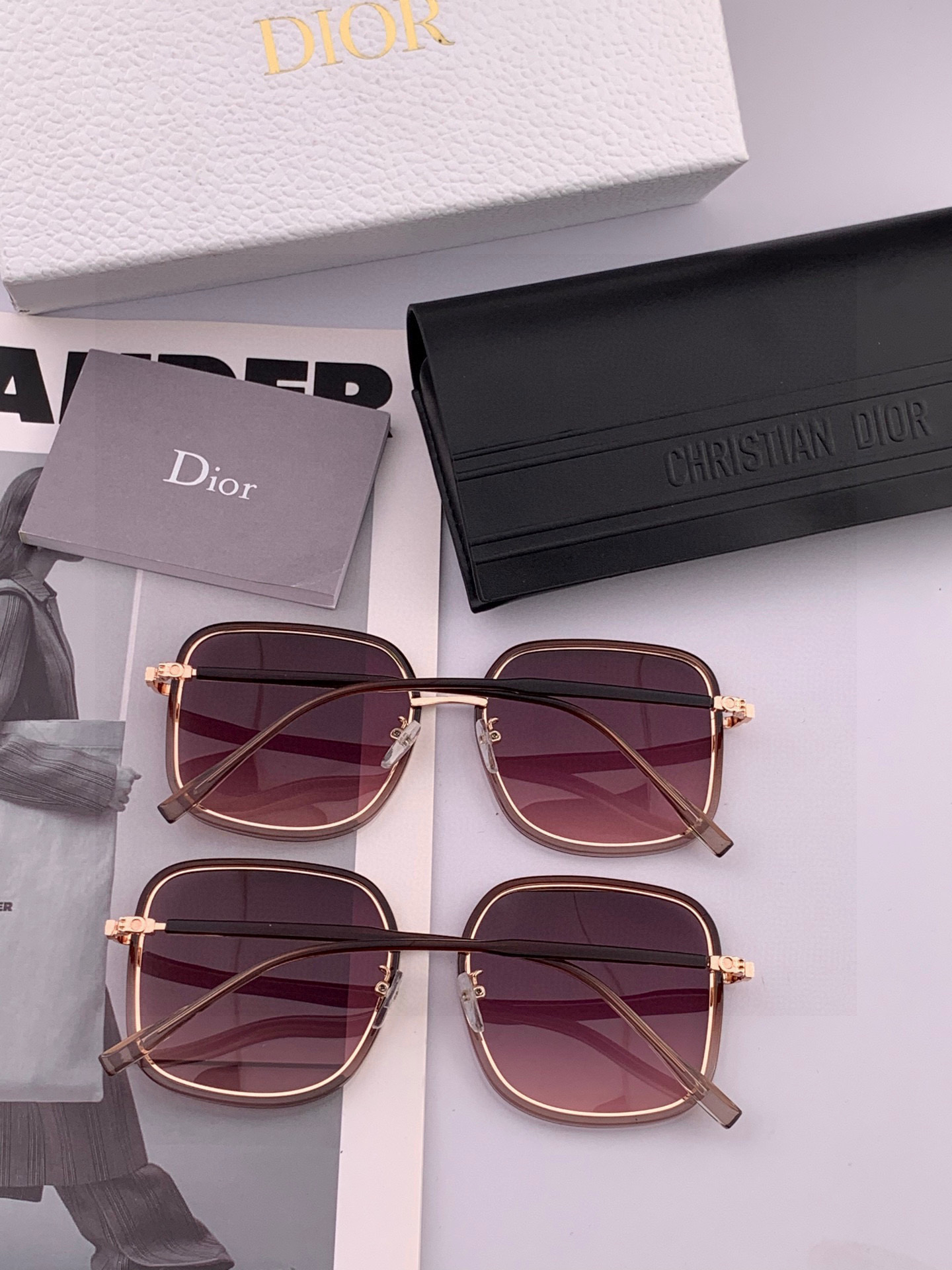  【偏光系列】 DIOR 经典的方框设计，不挑脸型，无论搭配大衣还是连衣裙都非常显气质偏光镜片预防紫外线