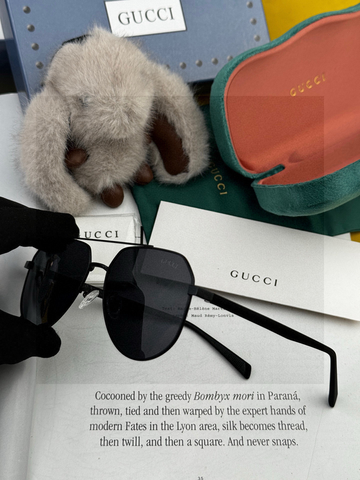   Gucci 。  高品质男女款墨镜   👍 进口宝丽来偏光镜片  。蛤蟆镜 开车钓鱼都可 。百搭显瘦