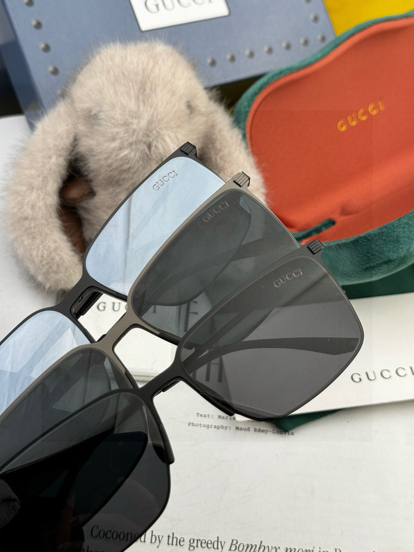         GUCCI 男款炫彩飞行员偏光太阳镜 ❤️材质：高清尼龙加厚卡槽高清偏光镜片 🌹无边框镜