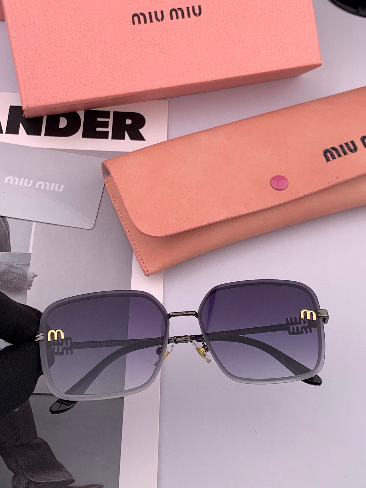   MIUMIU/缪缪🖇🖇2025开春新款🌟闪耀新款璀璨登台 ❤❤太阳镜潮品 精致个性设计简约时尚 专柜