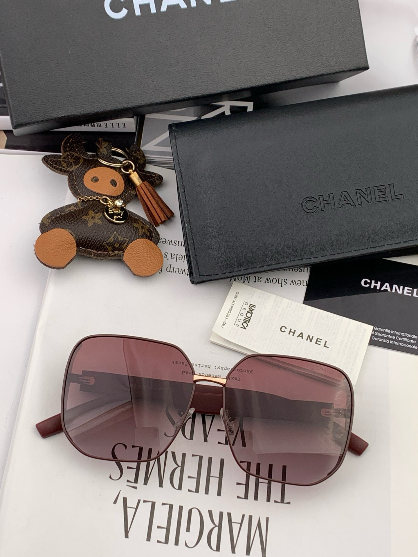 【CHANEL】香奈儿 2025新款潮流爆款 时尚方框太阳镜 佩戴舒适 网红潮款墨镜  女士高清加厚偏光