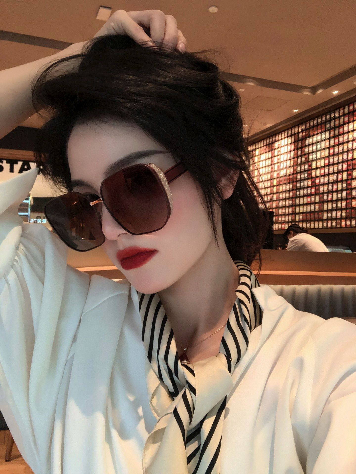 【CHANEL】香奈儿 2025新款潮流爆款 时尚方框太阳镜 佩戴舒适 网红潮款墨镜  女士高清加厚偏光
