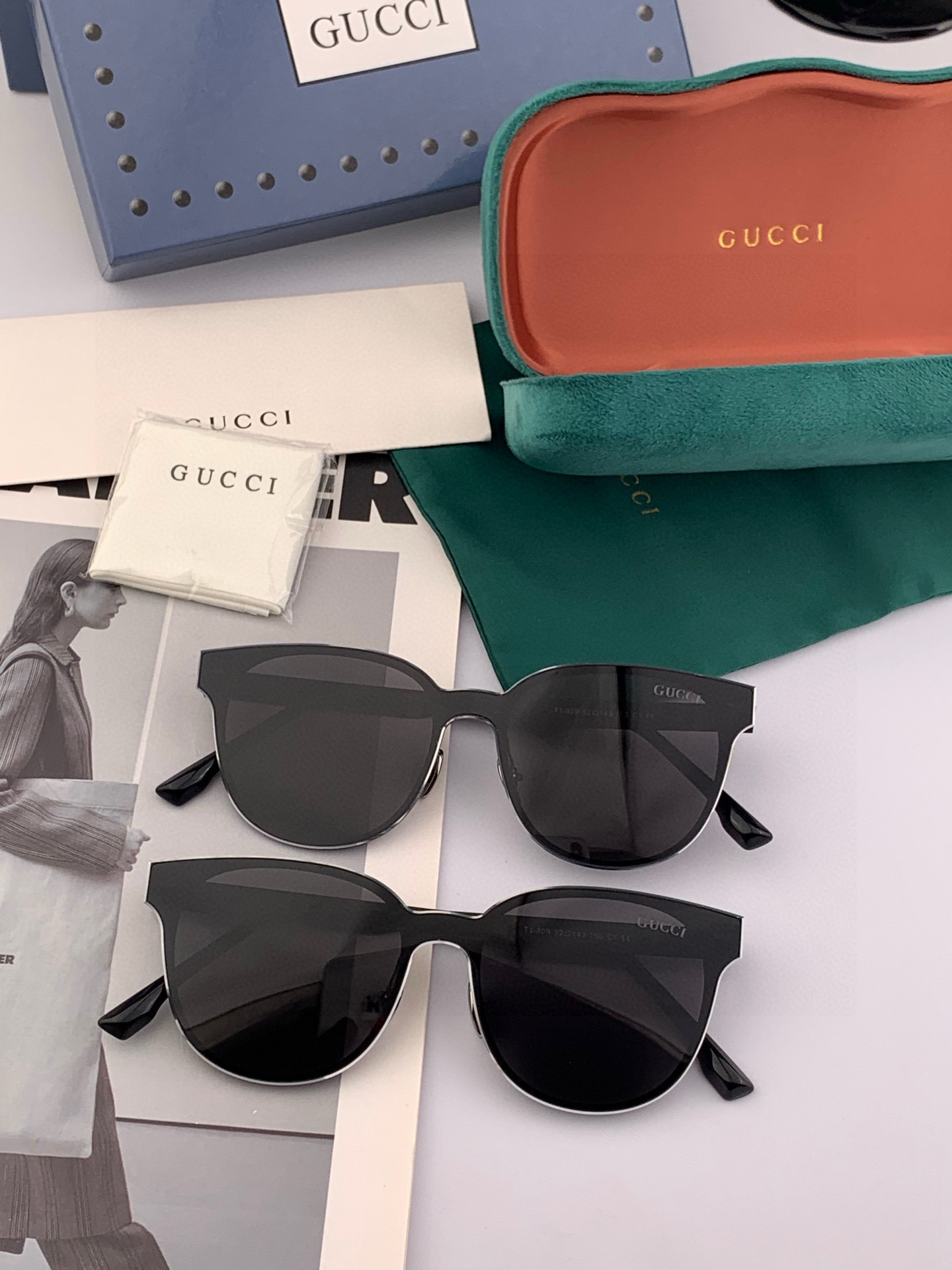  连体镜GUCCI 2025开春新款一体镜 大框太阳镜男女同款 😎 
爆款大框尼龙太阳镜 超逼格超酷 
