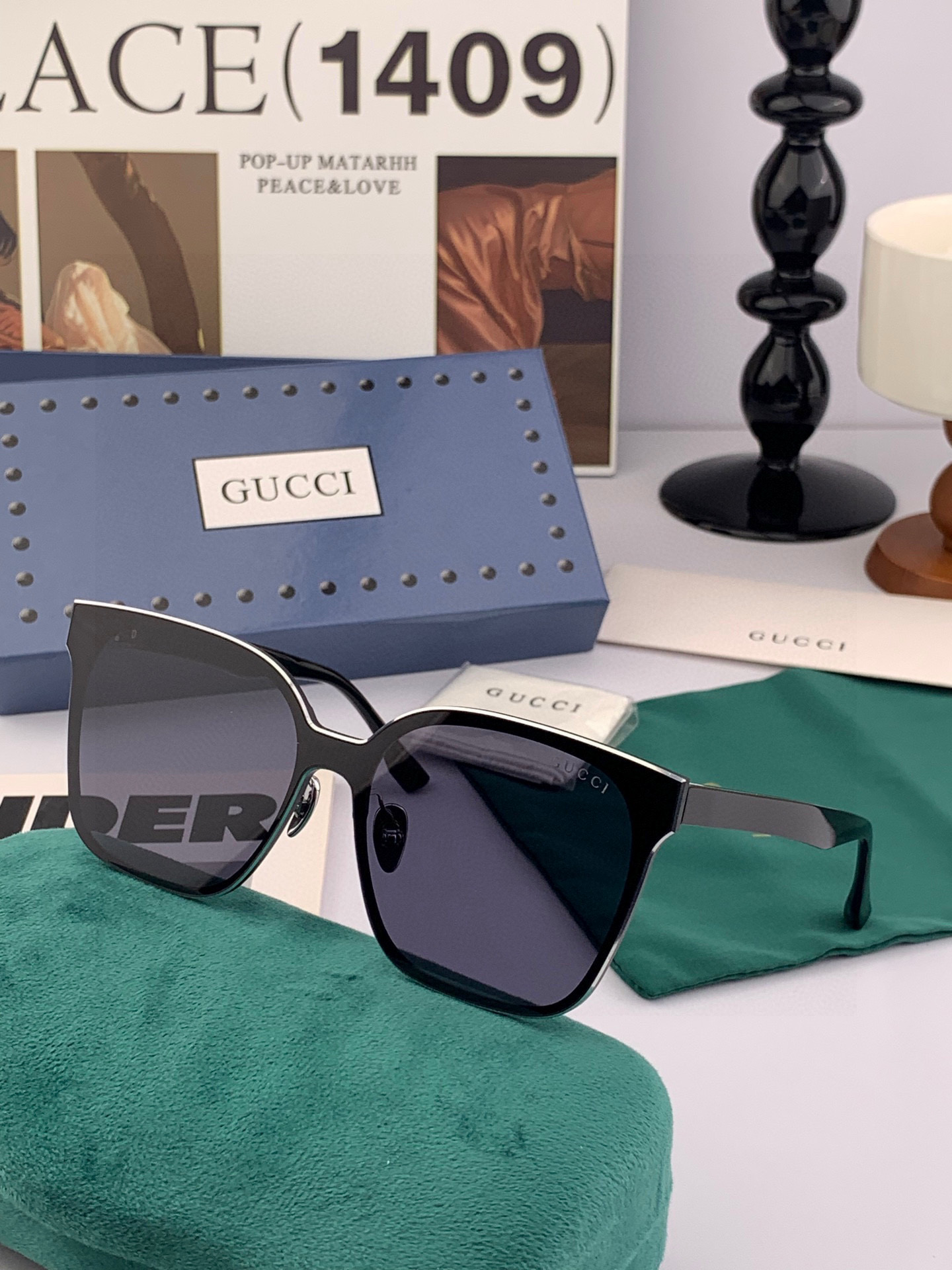  连体镜GUCCI2025开春新款一体镜 大框太阳镜男女同款 😎 
爆款大框尼龙太阳镜 超逼格超酷 
镜