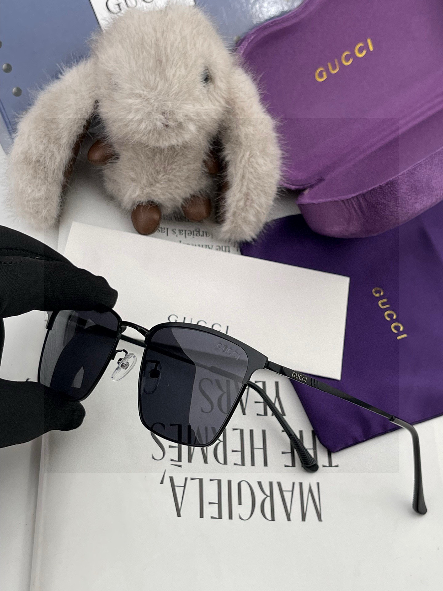   Gucci 。  高品质男女款墨镜   👍 进口宝丽来偏光镜片  。蛤蟆镜 开车钓鱼都可 。百搭显瘦