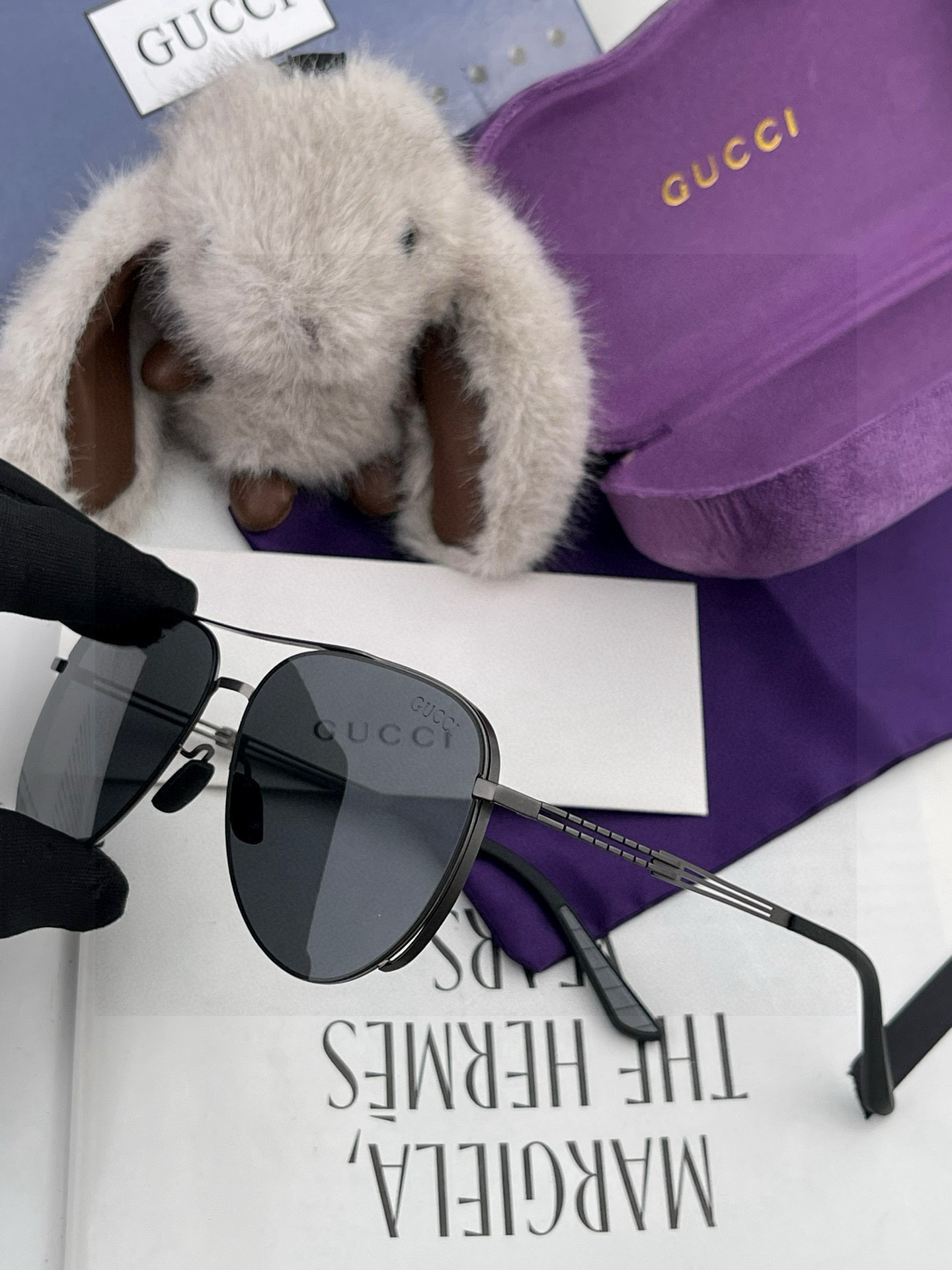         GUCCI 男款炫彩飞行员偏光太阳镜 ❤️材质：高清尼龙加厚卡槽高清偏光镜片 🌹无边框镜