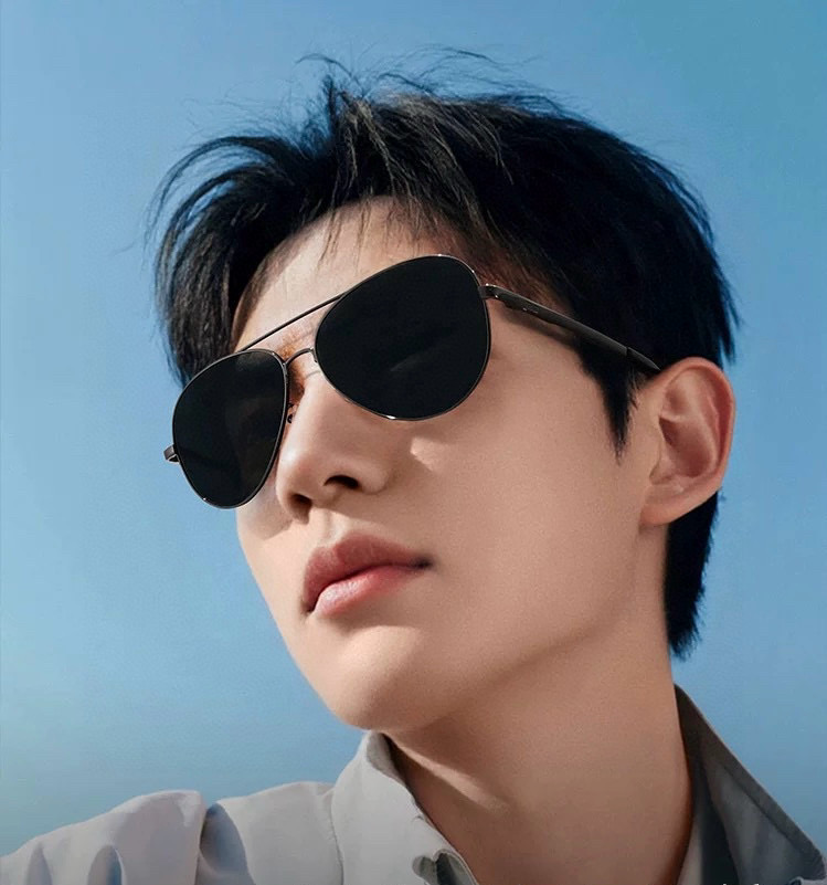         GUCCI 男款炫彩飞行员偏光太阳镜 ❤️材质：高清尼龙加厚卡槽高清偏光镜片 🌹无边框镜