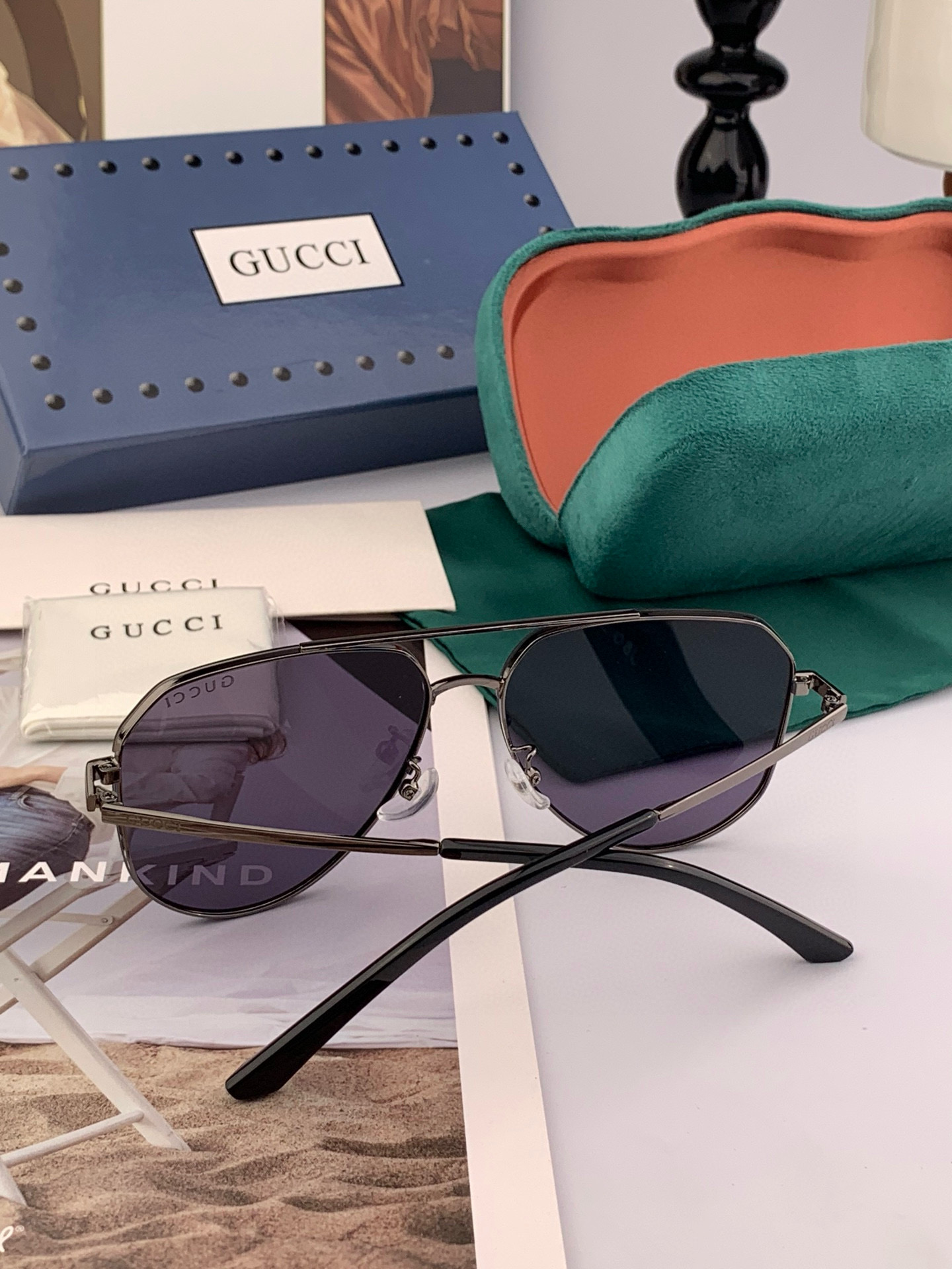         GUCCI 男款炫彩飞行员偏光太阳镜 ❤️材质：高清尼龙加厚卡槽高清偏光镜片 🌹无边框镜