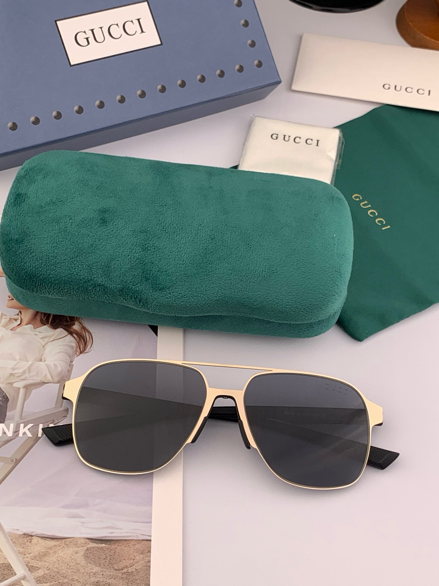        GUCCI 男款炫彩飞行员偏光太阳镜 ❤️材质：高清尼龙加厚卡槽高清偏光镜片 🌹无边框镜