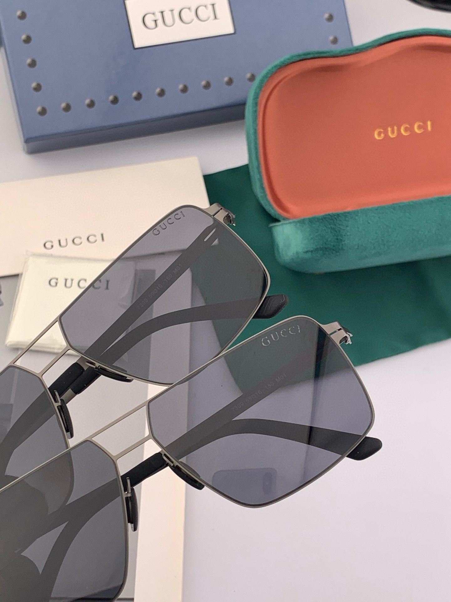   Gucci 2025春夏新款超轻无螺丝压不坏系列情侣款太阳镜高清尼龙镜片🦅完美品质，适合各种脸型，经