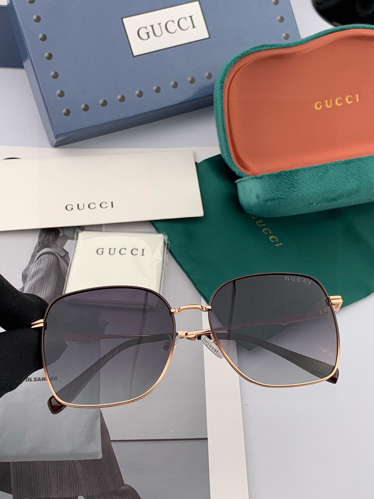 【尼龙偏光系列】GUCCI太阳镜墨圆框设计，不挑脸型，无论搭配大衣还是连衣裙都非常显气质尼龙偏光镜片预防