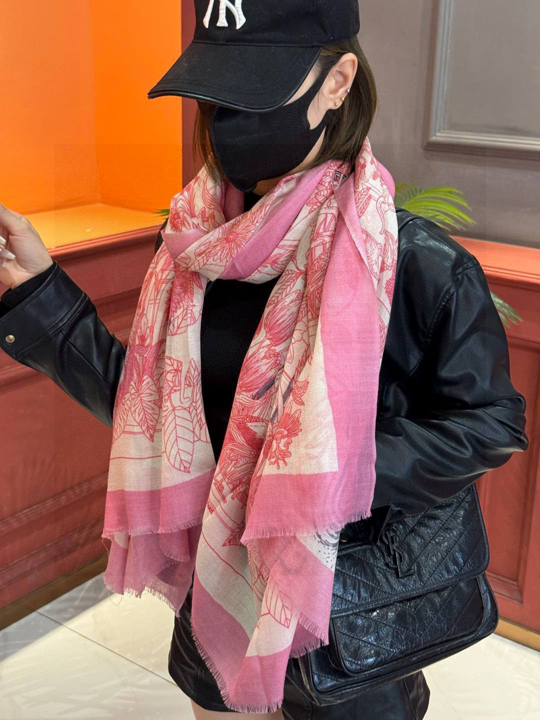  专柜同步 Hermes家买了都说好看【珍奇乐园羊绒长巾】‼️推荐💕顶级工艺超值‼️爱马仕专柜爆款🎁🎁羊