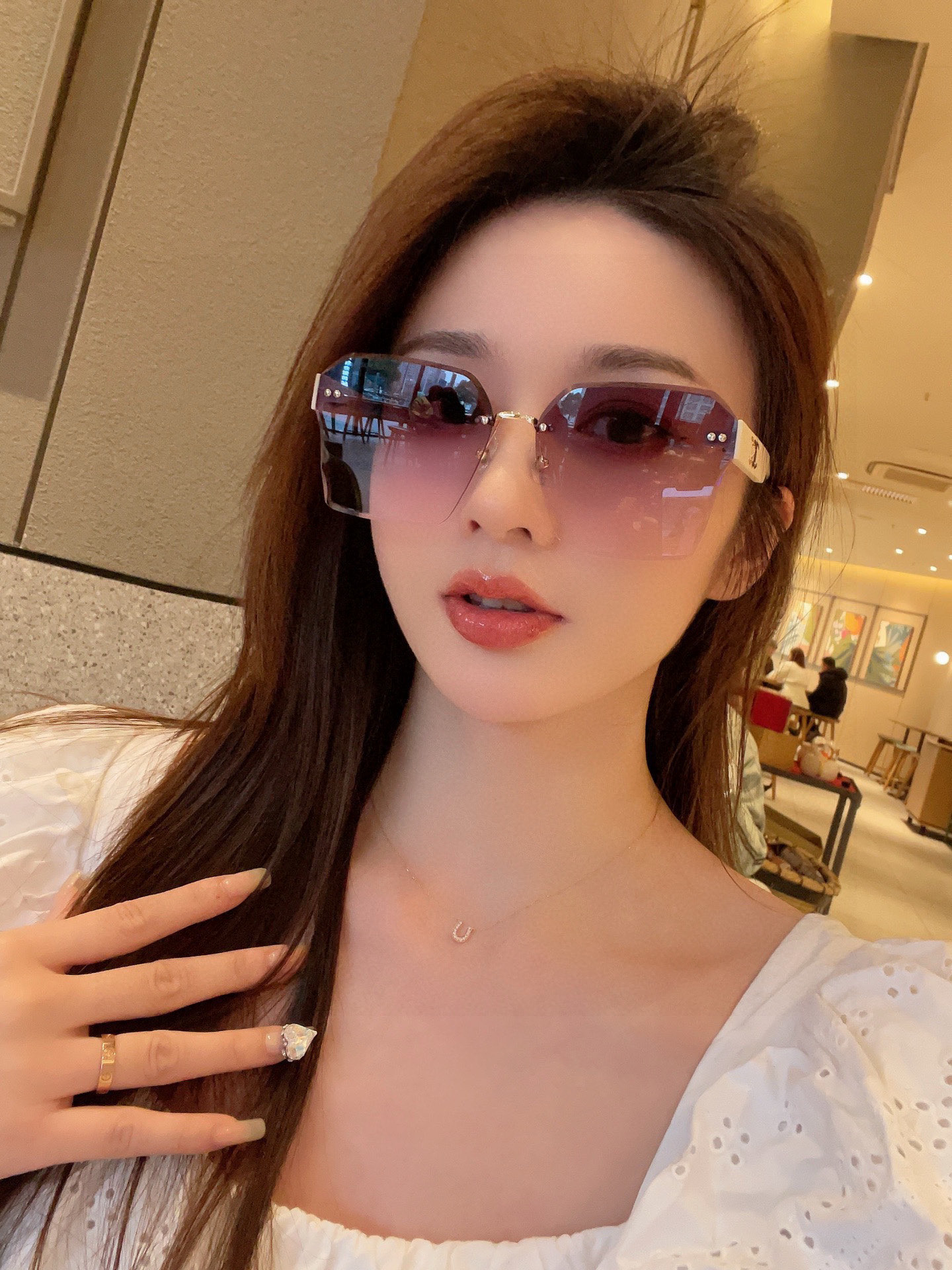  【CHANEL】香奈儿 2025新款潮流爆款 时尚方框太阳镜 佩戴舒适 网红潮款墨镜  女士高清加厚偏