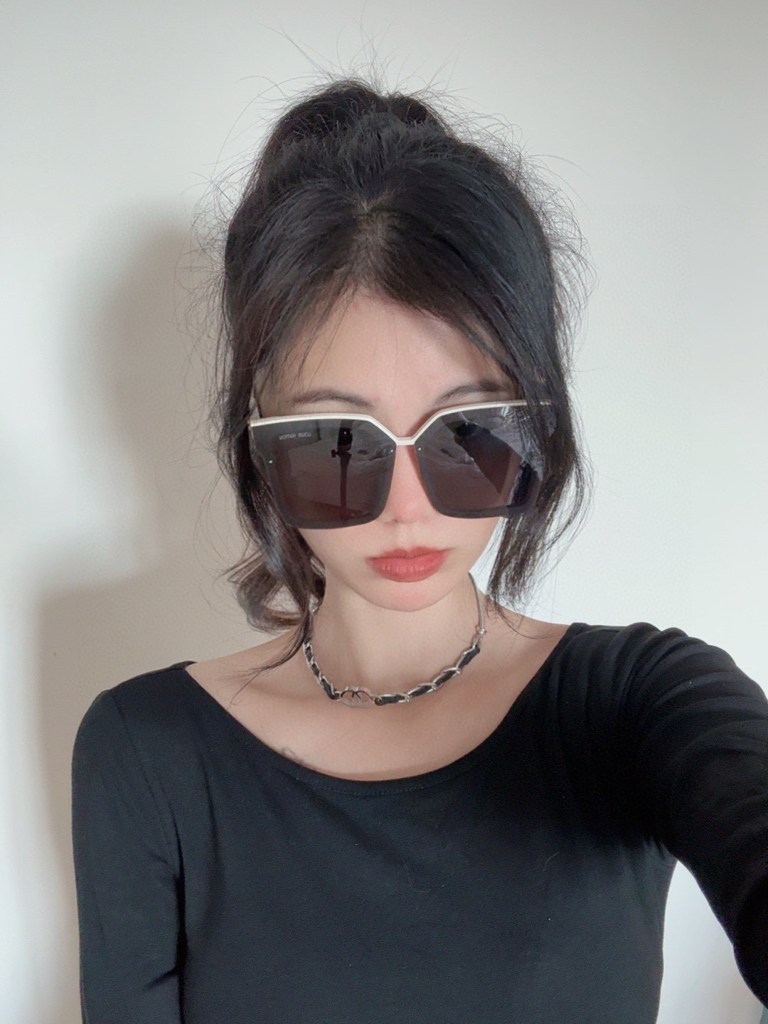    【TR偏光系列】lv大框太阳镜墨镜经典的方框设计，不挑脸型，无论搭配大衣还是连衣裙都非常显气质偏光