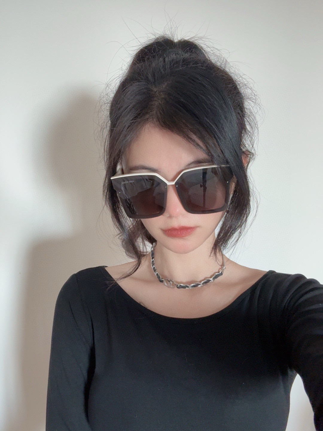    【TR偏光系列】lv大框太阳镜墨镜经典的方框设计，不挑脸型，无论搭配大衣还是连衣裙都非常显气质偏光