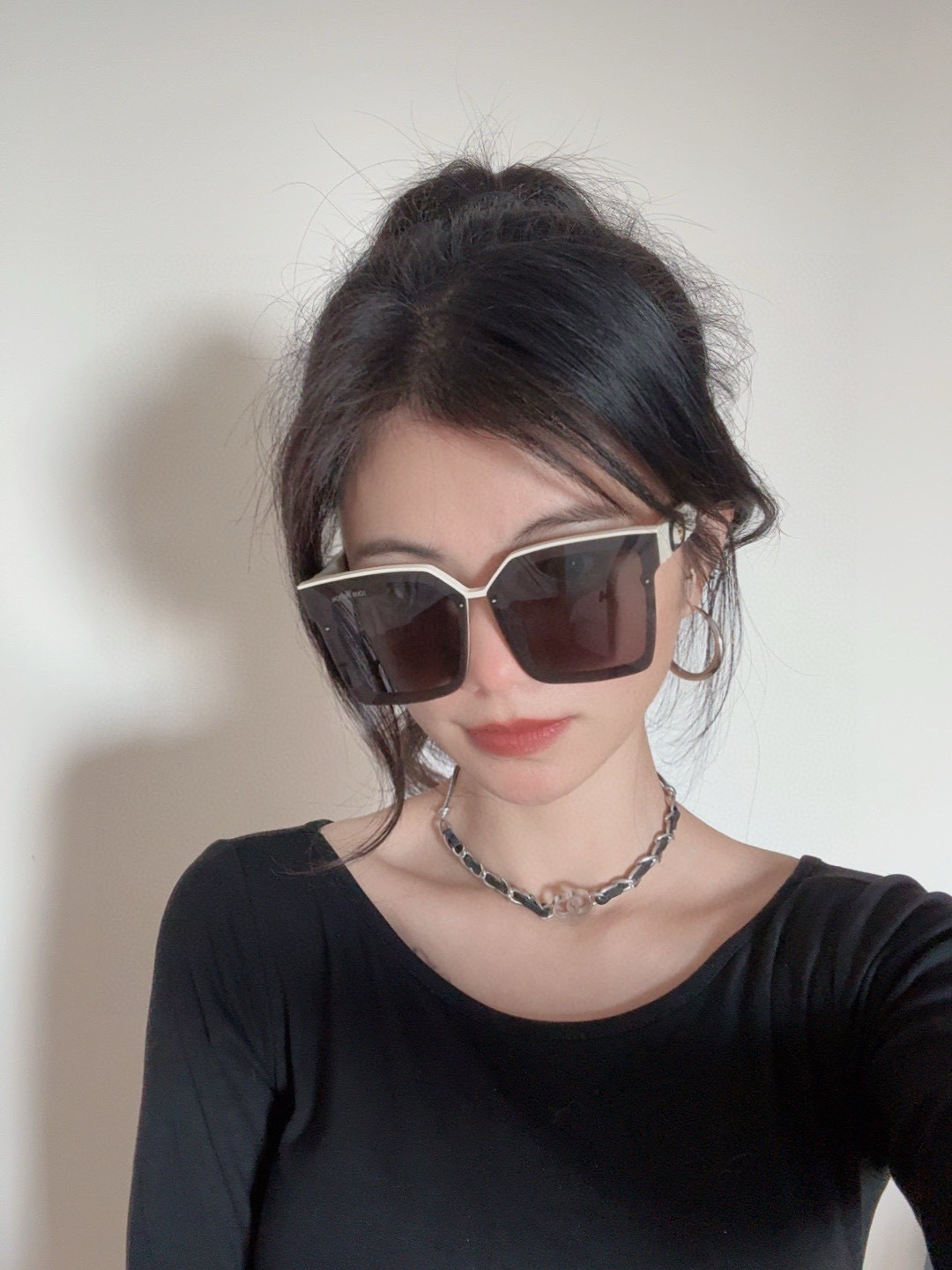    【TR偏光系列】lv大框太阳镜墨镜经典的方框设计，不挑脸型，无论搭配大衣还是连衣裙都非常显气质偏光