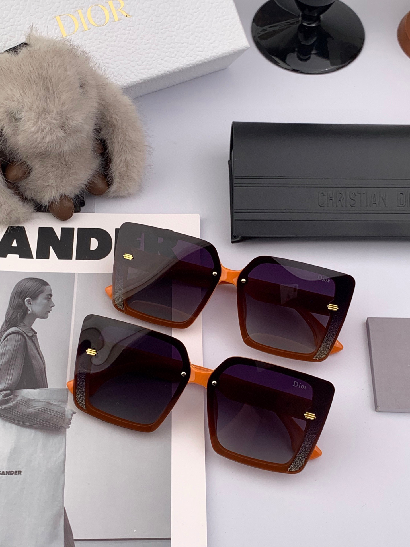  🔺 【DIOR-迪奥】2025开春新款 潮流爆款 时尚方框偏光太阳镜 高品质 佩戴舒适 网红潮款墨镜 