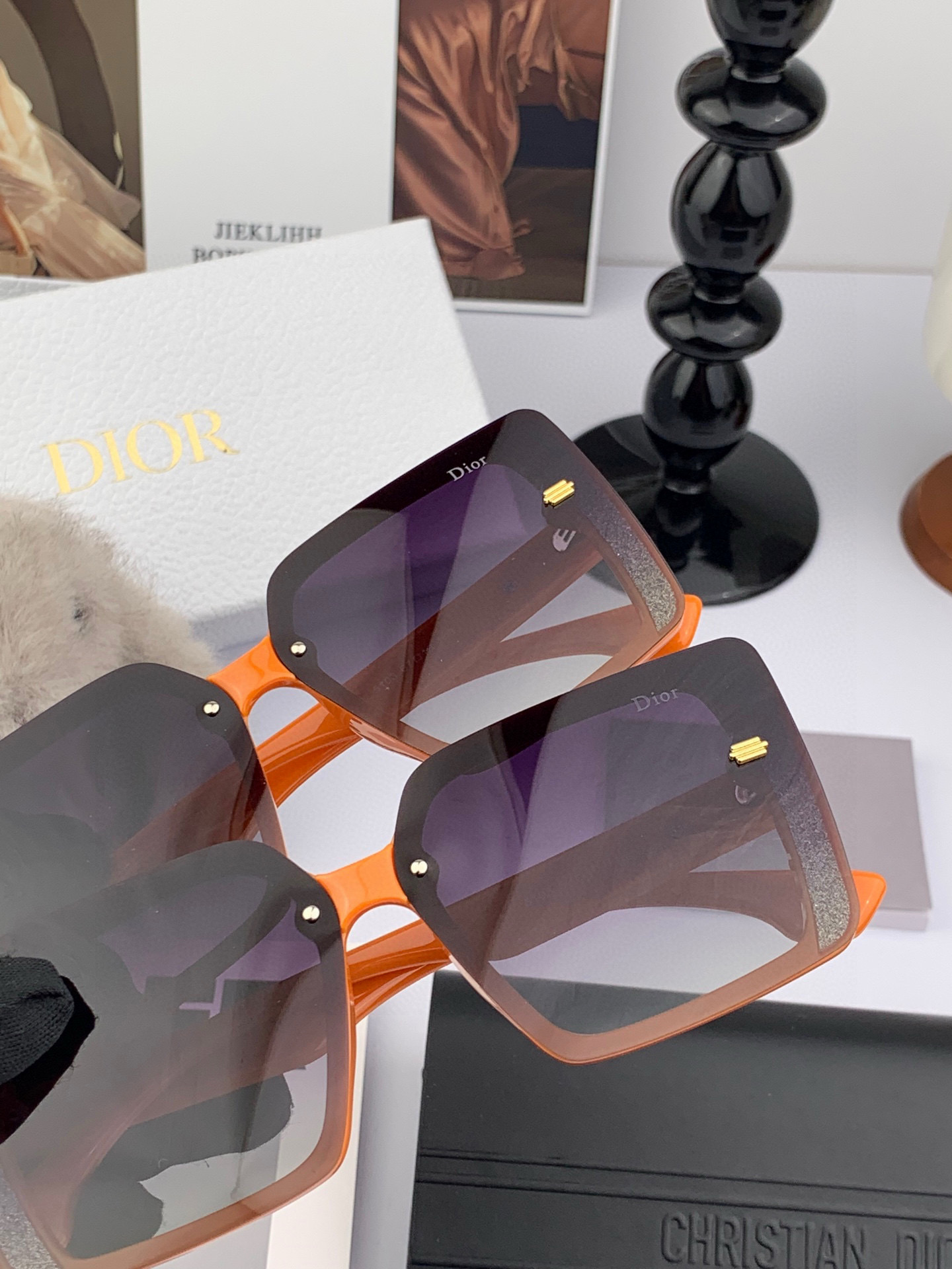  🔺 【DIOR-迪奥】2025开春新款 潮流爆款 时尚方框偏光太阳镜 高品质 佩戴舒适 网红潮款墨镜 