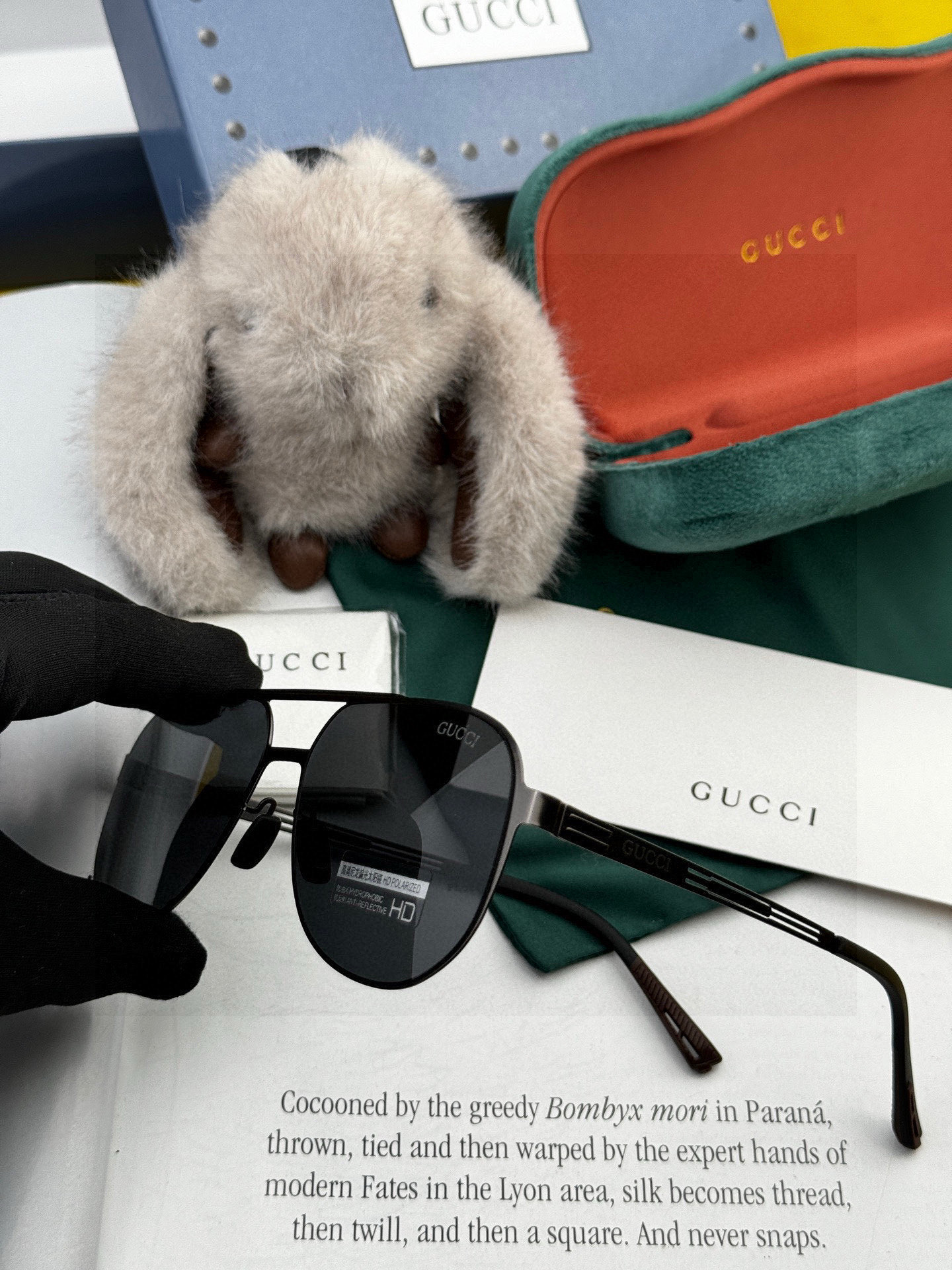       GUCC* 2025 新款男女情侣款太阳iP电镀永不褪色 卖点：超轻超有弹性整幅眼镜无螺丝重