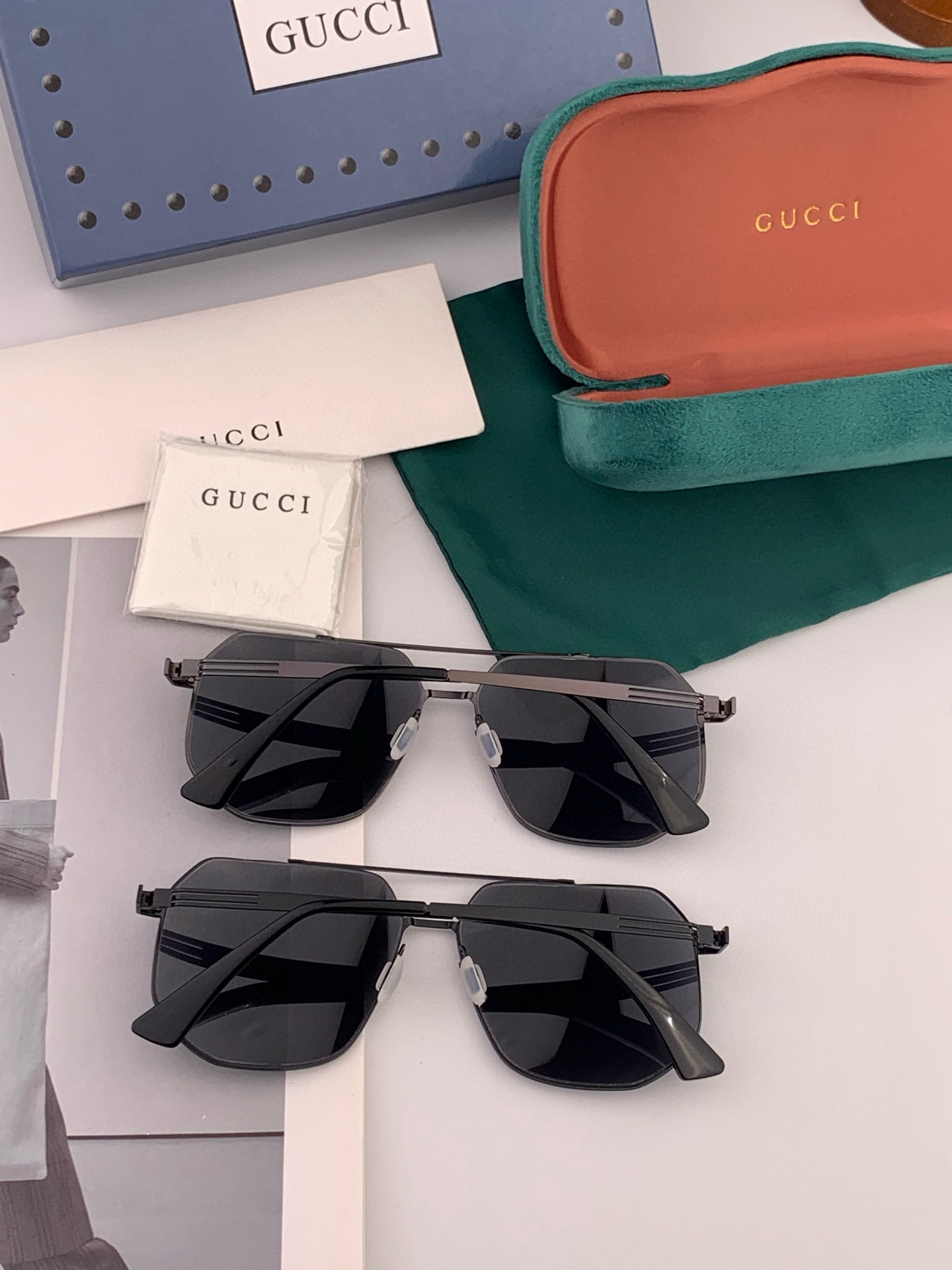        GUCCI 男款炫彩飞行员偏光太阳镜 ❤️材质：高清尼龙加厚卡槽高清偏光镜片 🌹无边框镜架