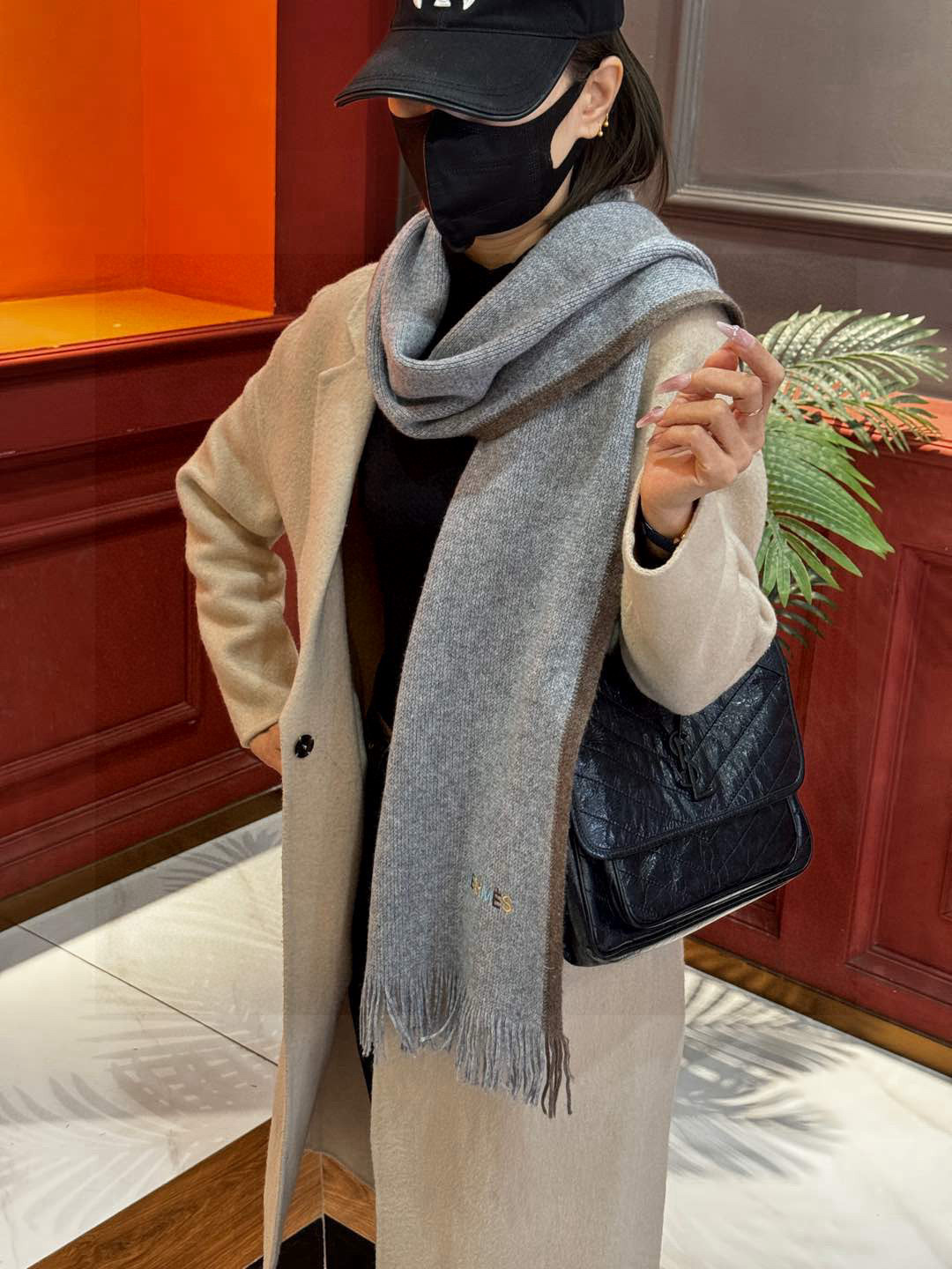  Hermes（爱马仕）同步专柜，高端羊绒针织围巾！】可正式，可随意，非常Classical的男款设计。