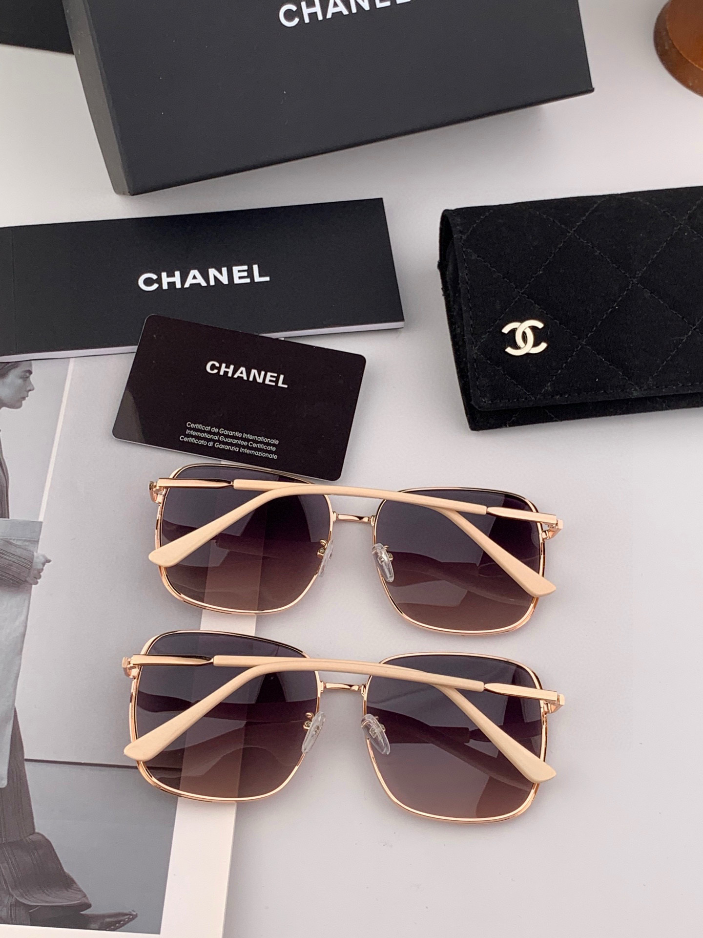 【CHANEL】香奈儿  新款尼龙太眼镜，无框钻石 切边更有质感，大气女人范儿，大脸小脸都好看 ！型号：