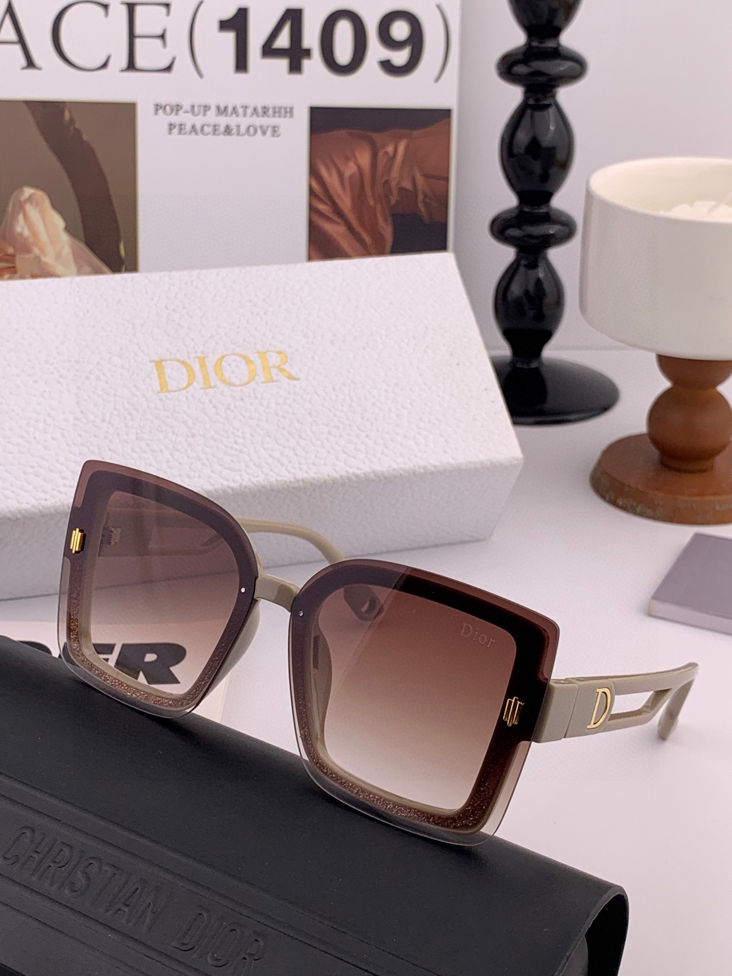  🔺 【DIOR-迪奥】2025开春新款 潮流爆款 时尚方框偏光太阳镜 高品质 佩戴舒适 网红潮款墨镜 