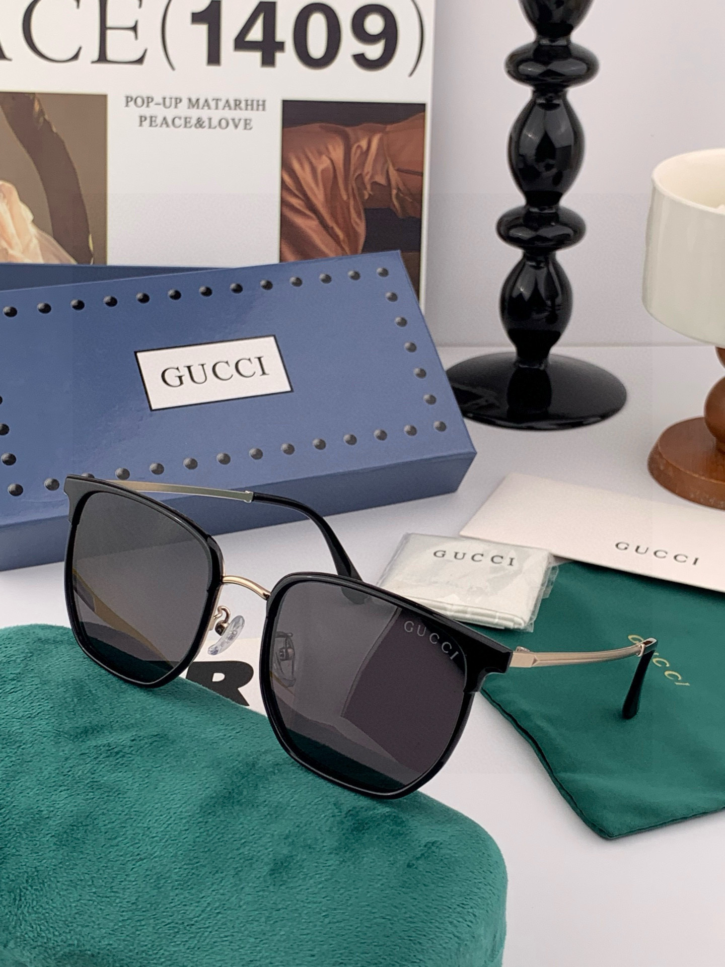   Gucci 。  高品质男女款墨镜   👍 进口宝丽来偏光镜片  。蛤蟆镜 开车钓鱼都可 。百搭显瘦