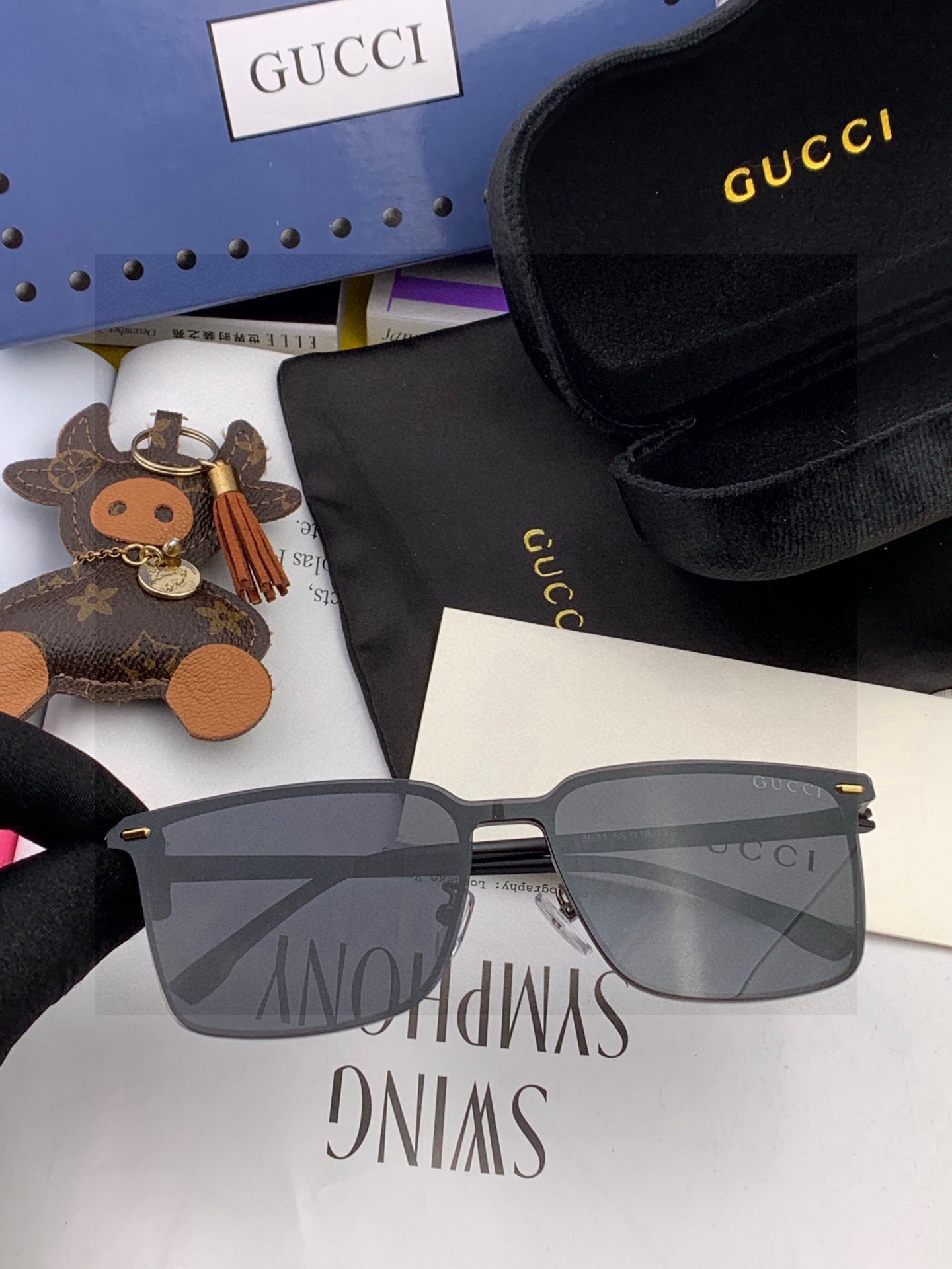    Gucci古奇 新款连体驶驾镜墨镜出行必众备多明星同款 太阳镜 男女太士阳镜飞行  型号：G113