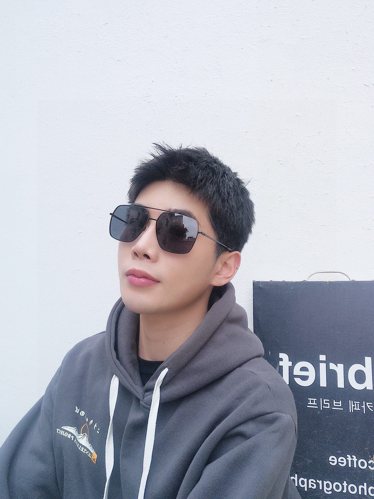         GUCCI 男款炫彩飞行员偏光太阳镜 ❤️材质：高清尼龙加厚卡槽高清偏光镜片 🌹无边框镜