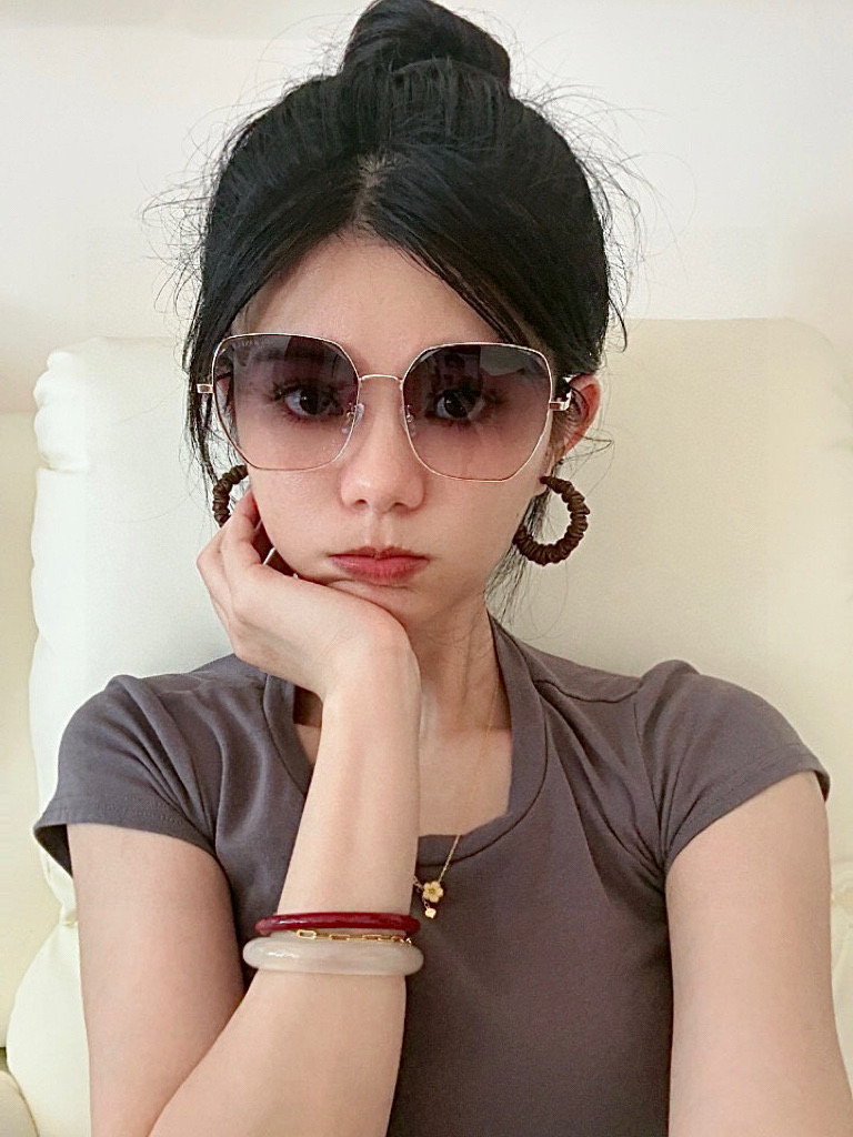 【CHANEL】香奈儿 新款尼龙偏光太眼镜，无框钻石 切边更有质感，大气女人范儿，大脸小脸都好看 ！型号