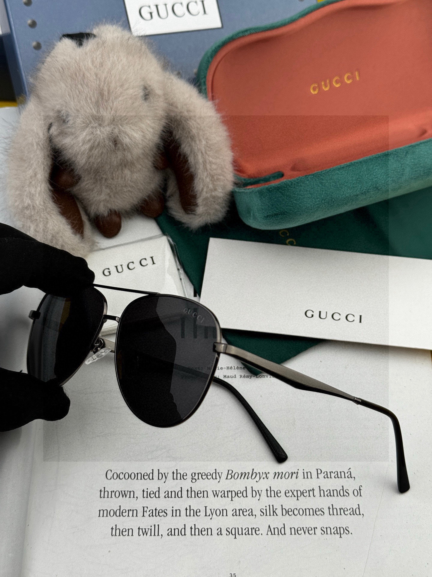 Gucci 。 高品质男女款墨镜 👍 进口宝丽来偏光镜片 。蛤蟆镜 开车钓鱼都可 。百搭显瘦墨镜韩版男士