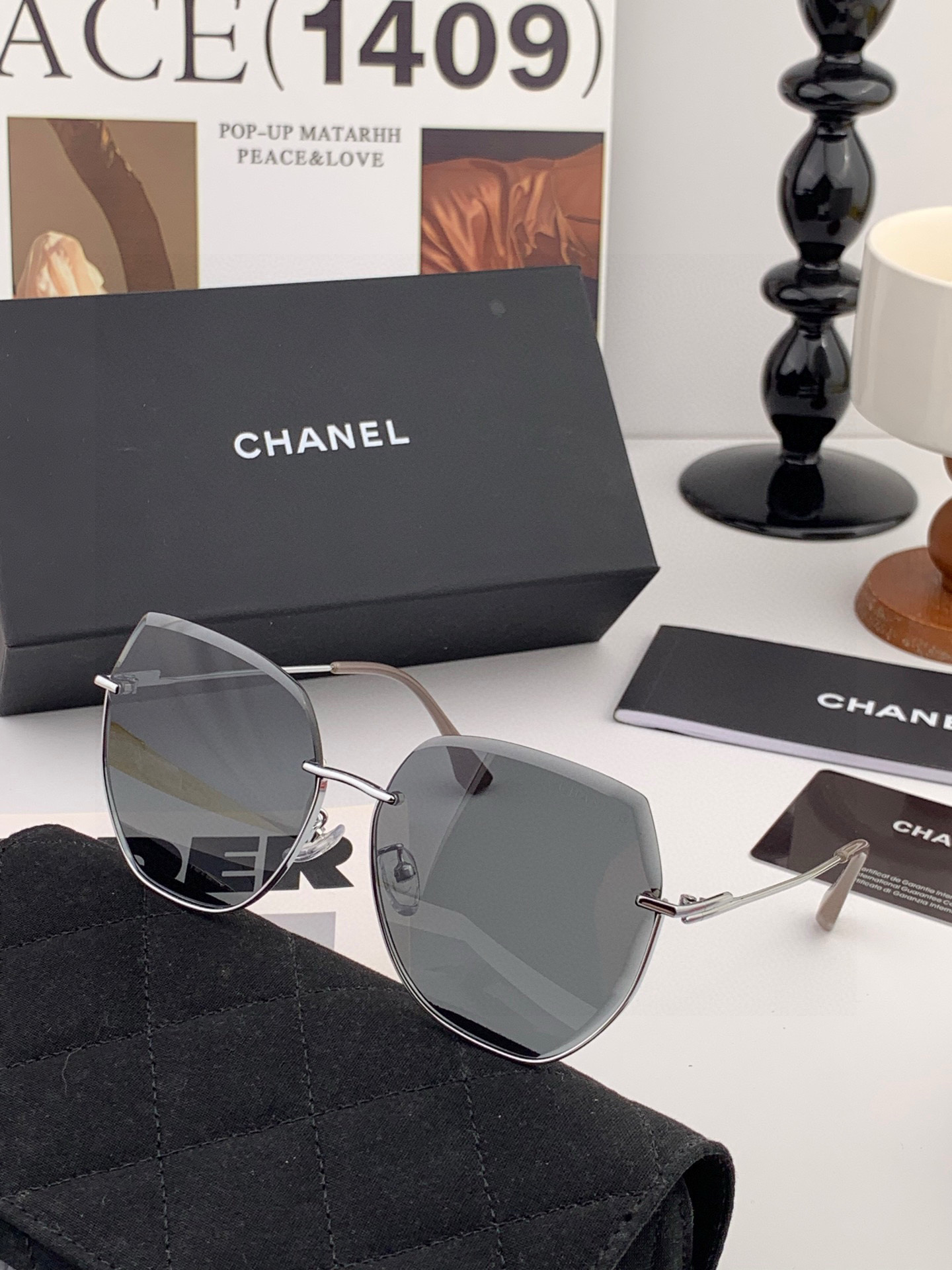 【CHANEL】香奈儿 新款尼龙偏光太眼镜，无框钻石 切边更有质感，大气女人范儿，大脸小脸都好看 ！型号