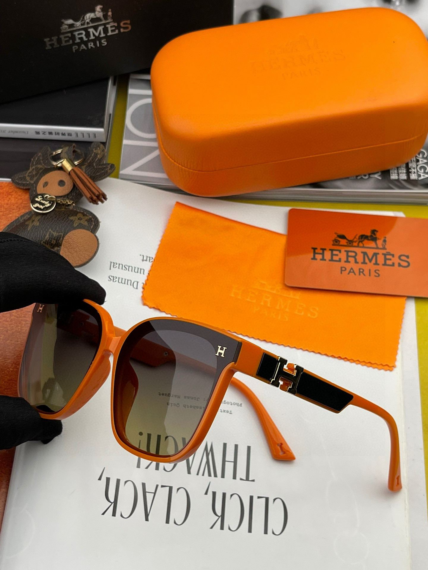 【TR尼龙偏光系列】爱马仕 经典的方框设计，不挑脸型，无论搭配大衣还是连衣裙都非常显气质尼龙偏光镜片预防