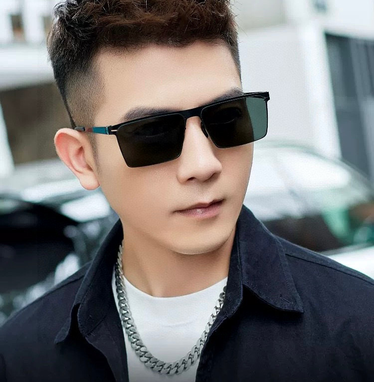 ♦️LV 2025新款男女情侣款太阳镜多边形墨镜iP电镀永不褪色 超轻超有弹性整幅眼镜无螺丝重要的是压不