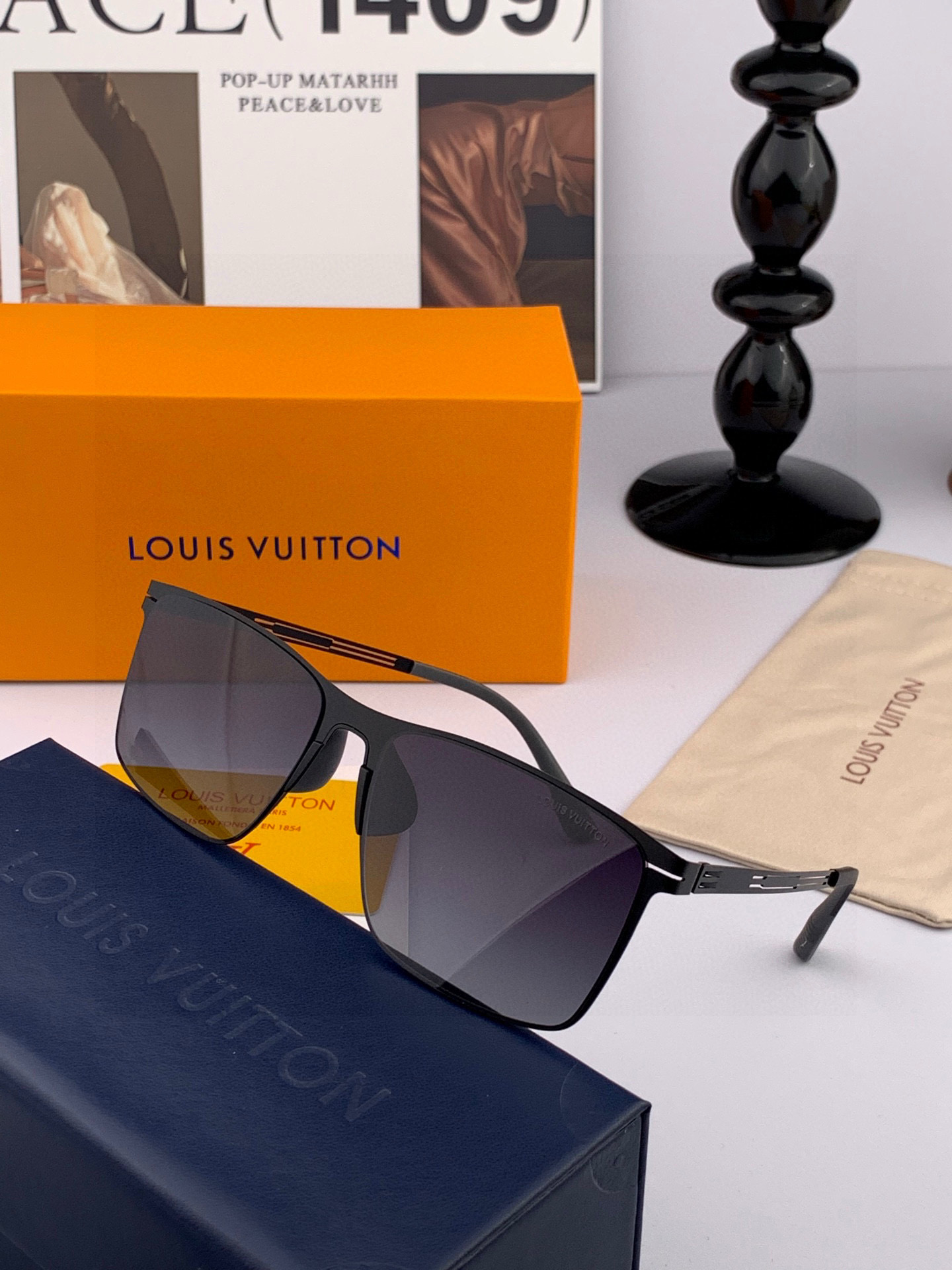 ♦️LV 2025新款男女情侣款太阳镜多边形墨镜iP电镀永不褪色 超轻超有弹性整幅眼镜无螺丝重要的是压不