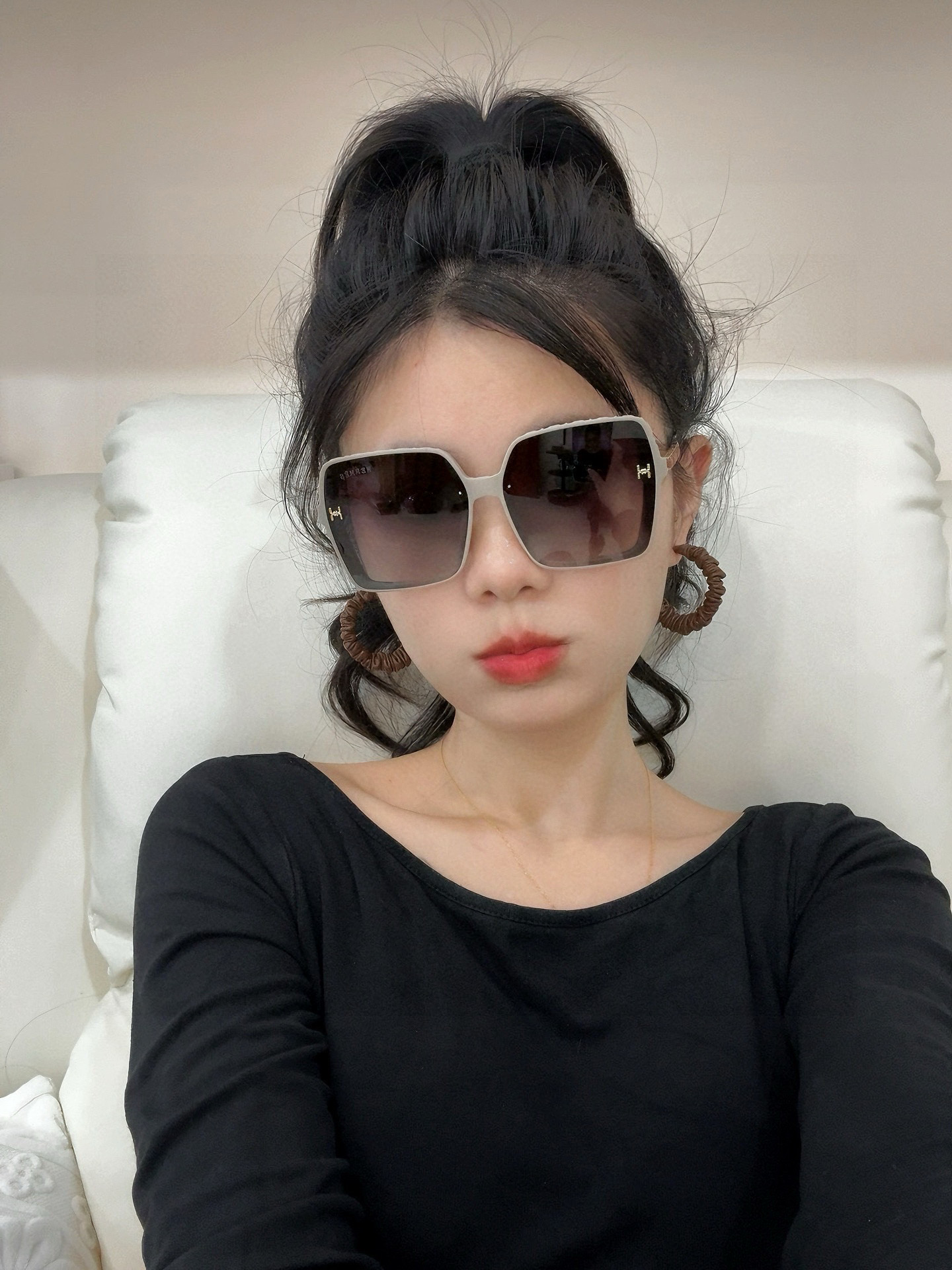 【TR偏光系列】爱马仕 经典的方框设计，不挑脸型，无论搭配大衣还是连衣裙都非常显气质偏光镜片预防紫外线 