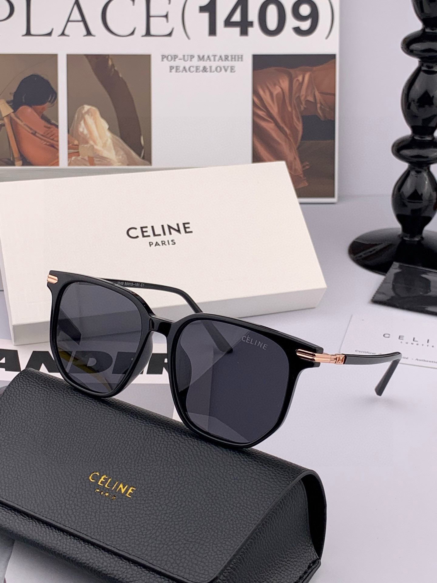 🌷🌷瑟琳新款到货🆕🆕TR材制作而成[酷][酷]高品质 2️⃣色潮品[强][强]大框型太阳镜➕简约logo