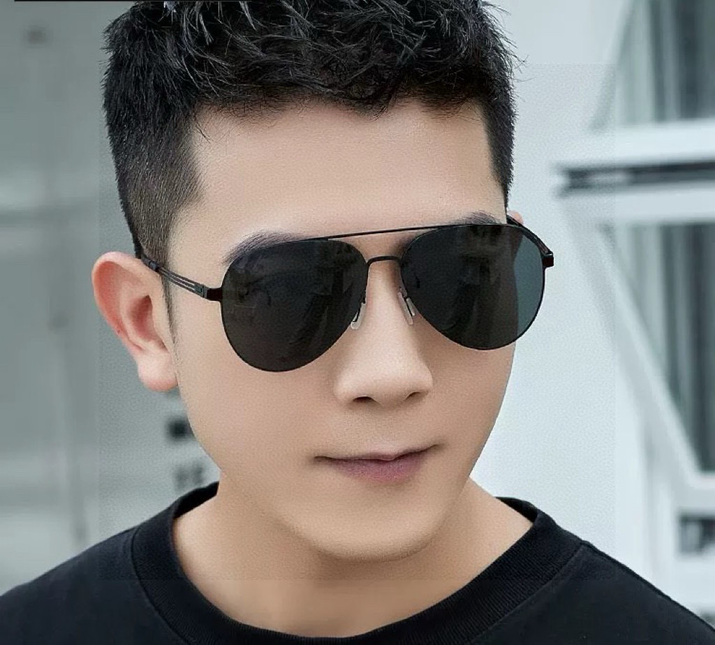 NO:375018,LV 2025 new couples sunglasses polygonal sunglasses ip electroplating will never fade. Ultra-light and elastic whole glasses without screws. The important thing is that they cannot be damaged. High-definition nylon lenses, exquisite craftsmanship. Original materials. A casual and elegant sunglasses that are not picked. It is super big brand when worn. It looks particularly good. Must-have in summer. Model L58900 glasses sunglasses, glasses, louis vuitton19860909LV 2025新款男女情侣款太阳镜多边形墨镜ip电镀永不褪色 超轻超有弹性整幅眼镜无螺丝重要的是压不坏 高清尼龙镜片、精湛的工艺 原版材料 休闲大气不挑人的一款太阳镜 戴出去超级大牌 特别好看 夏天必备 型号L58900眼镜墨镜太阳镜,眼镜,louis vuitton,glasses