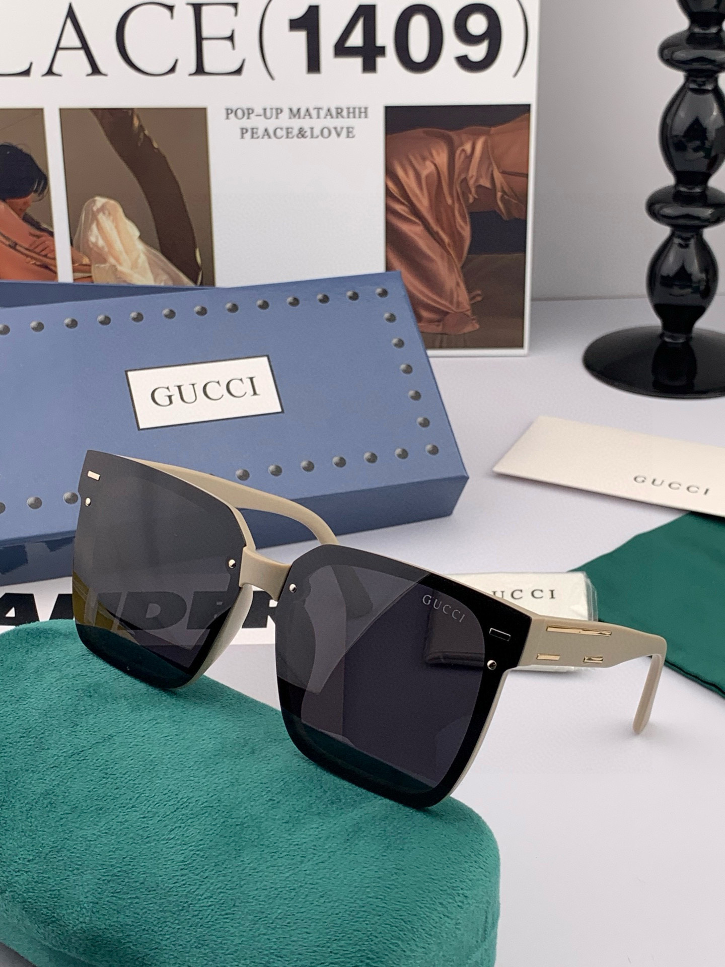 Gucci 经典的方框设计，不挑脸型，无论搭配大衣还是连衣裙都非常显气质尼龙偏光镜片预防紫外线 型号：G