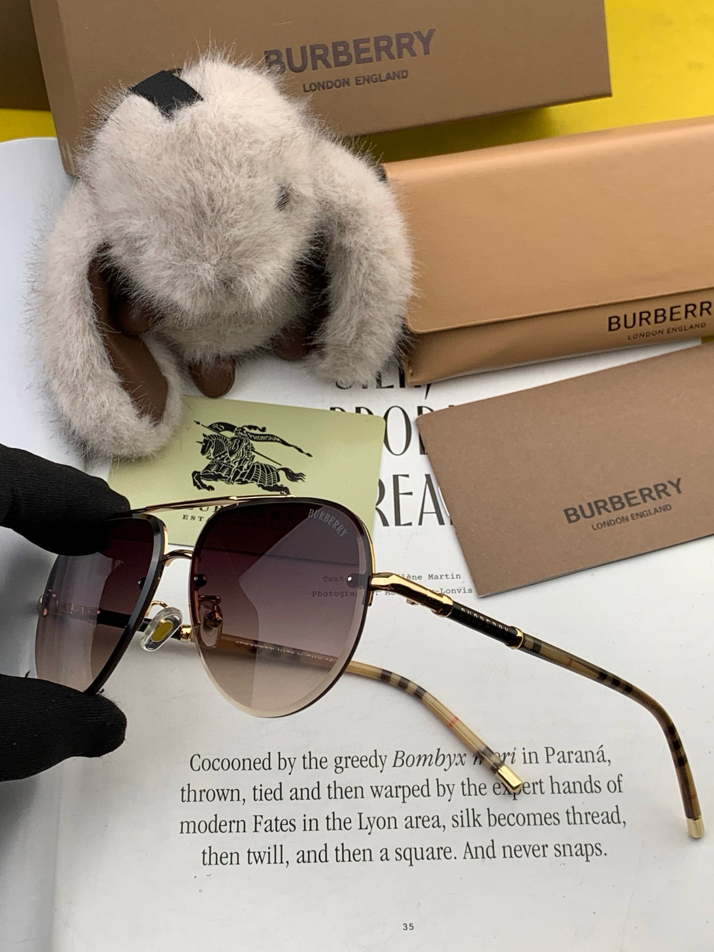 BURBERRY 巴宝莉 男士太阳眼镜 🕶🕶正版蛤蟆 太阳镜💋💋👣👣 高品质 不挑脸 火的狠 🍁🍁💯💯🐝