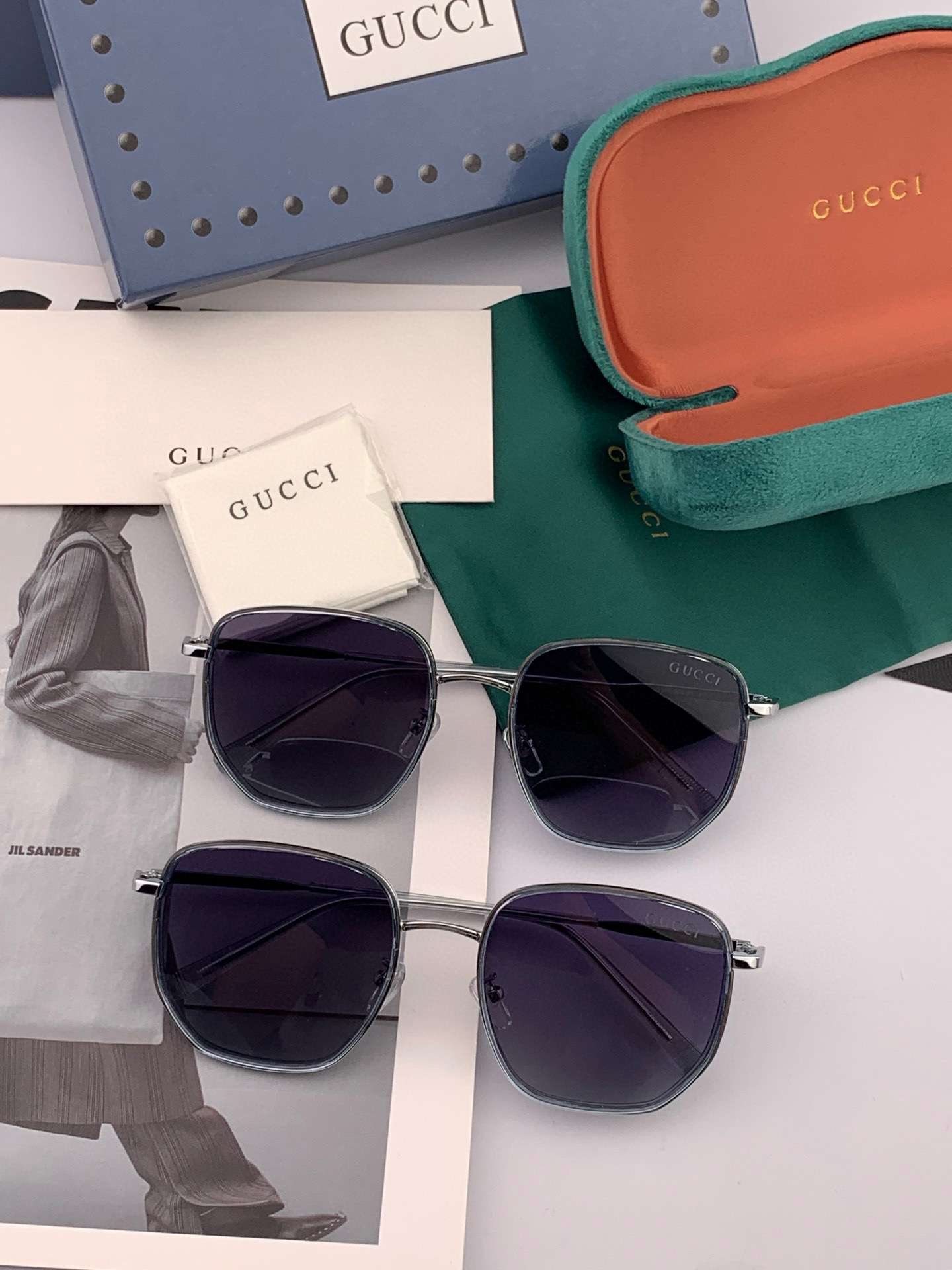 GUCCI 2025开春新款 最新款方框太阳镜 各路网红纷纷带起气场满分‼️ 俏皮甜美.上脸效果更佳.金