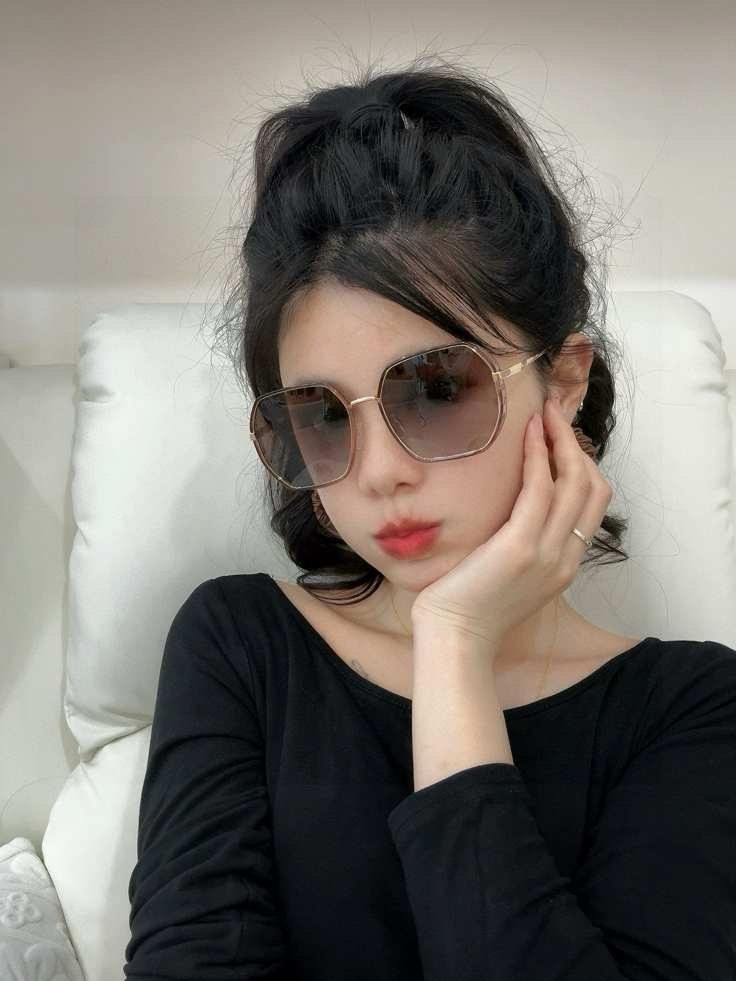 GUCCI 2025开春新款太阳镜 各路网红纷纷带起气场满分‼️ 俏皮甜美.上脸效果更佳.金属质感超好 