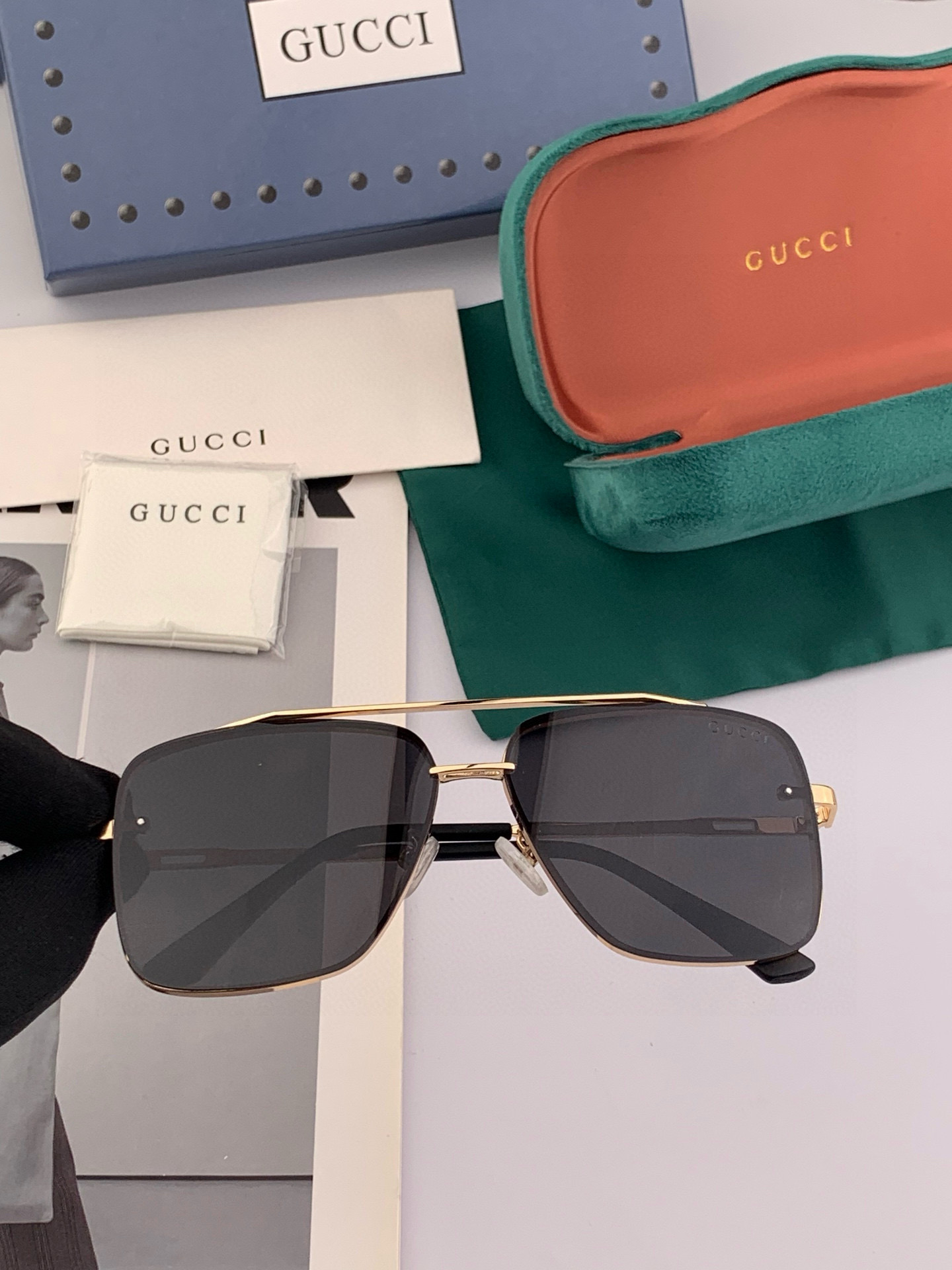 GUCCI 官网同步。 高品质男女款墨镜 👍 进口宝丽来偏光镜片 。蛤蟆镜 开车钓鱼都可 。型号：G02