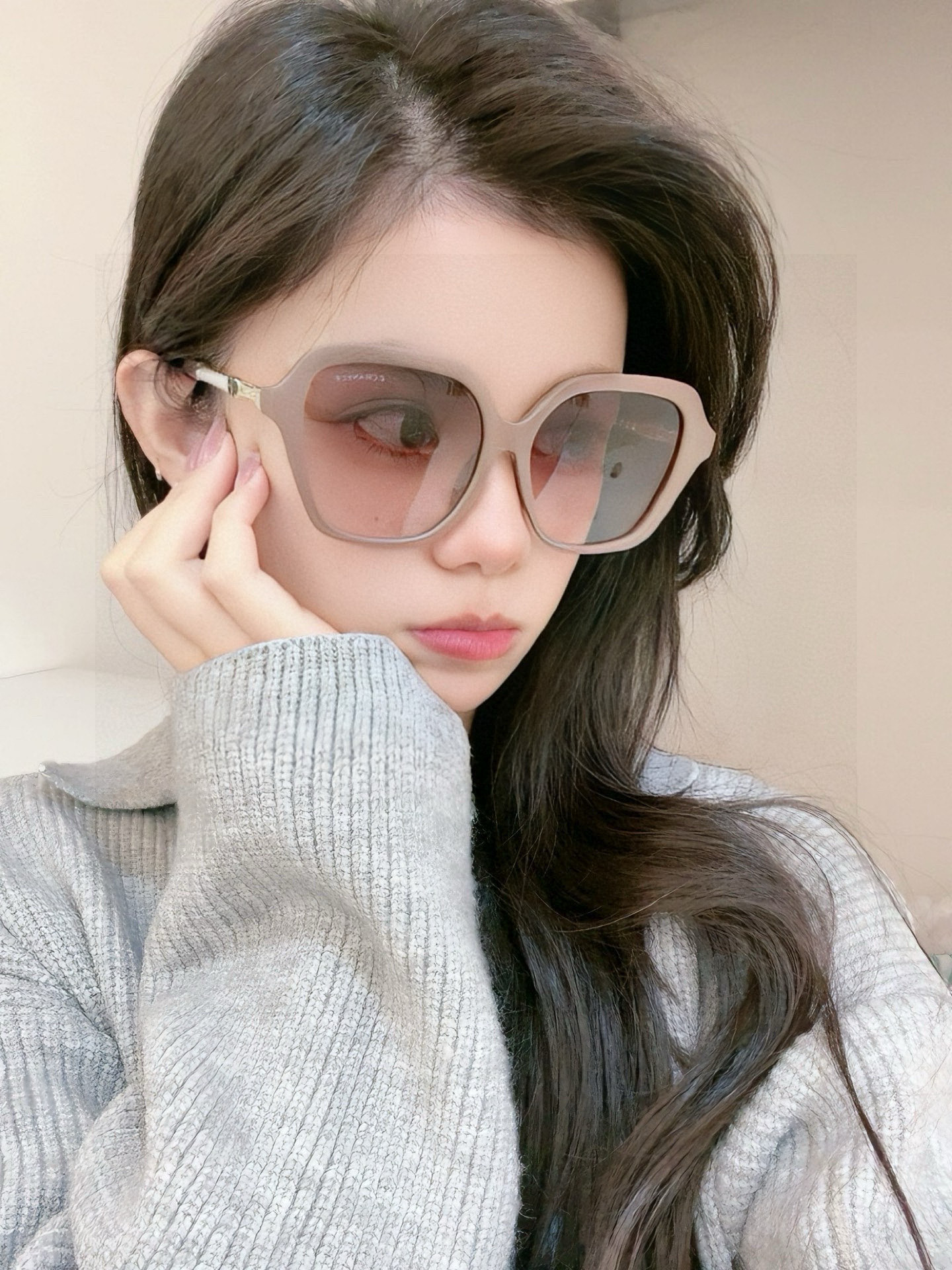 新品CHANEL 香奈儿太阳镜以独特魅力和前卫风格诠释春夏最新眼镜，质感超好佩带舒适 型号：CH6305