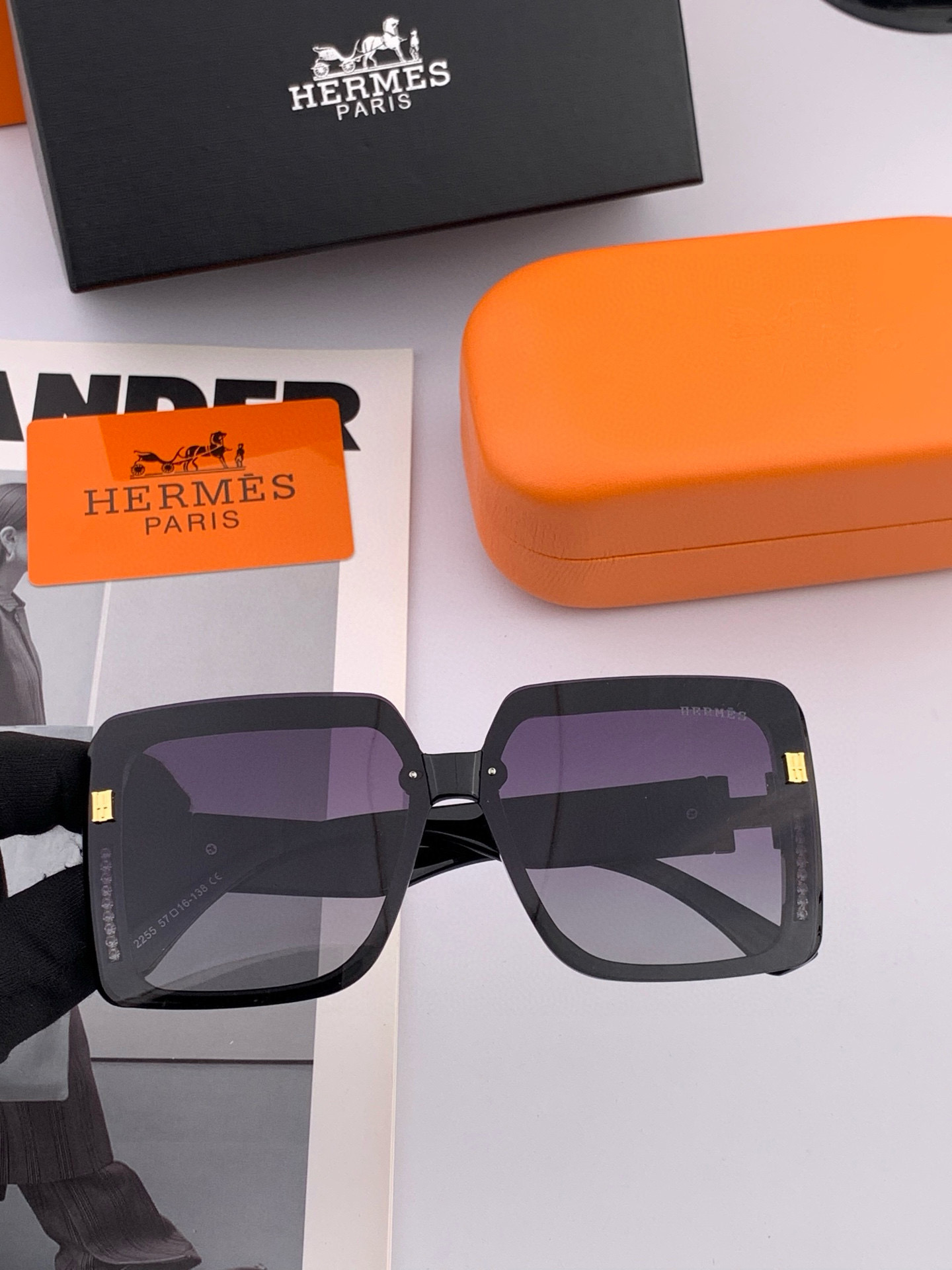 【TR偏光系列】爱马仕 经典的方框设计，不挑脸型，无论搭配大衣还是连衣裙都非常显气质偏光镜片预防紫外线 