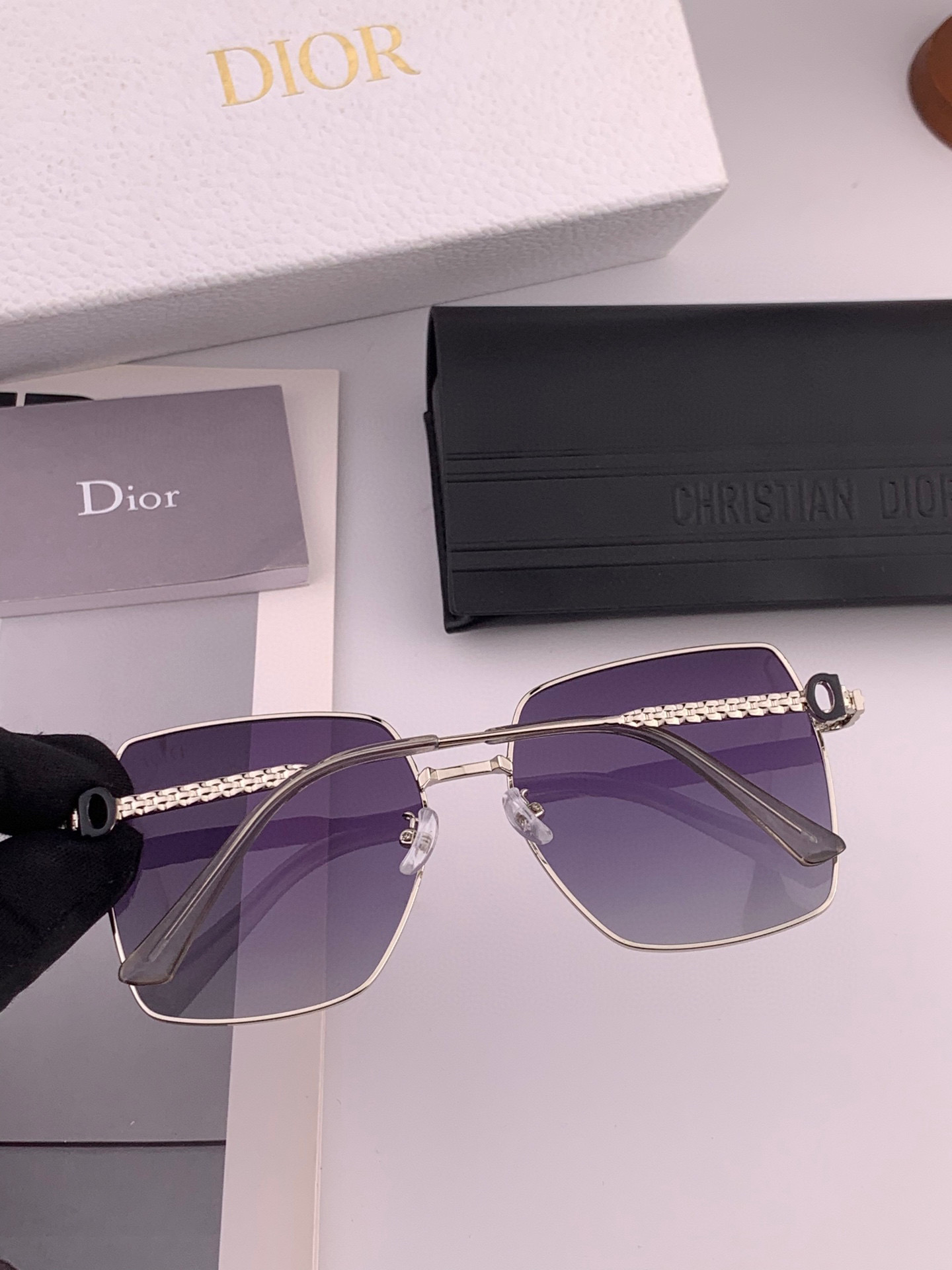 🔺 【DIOR-迪奥】2025开春新款 潮流爆款 时尚方框偏光太阳镜 高品质 佩戴舒适 网红潮款墨镜 型