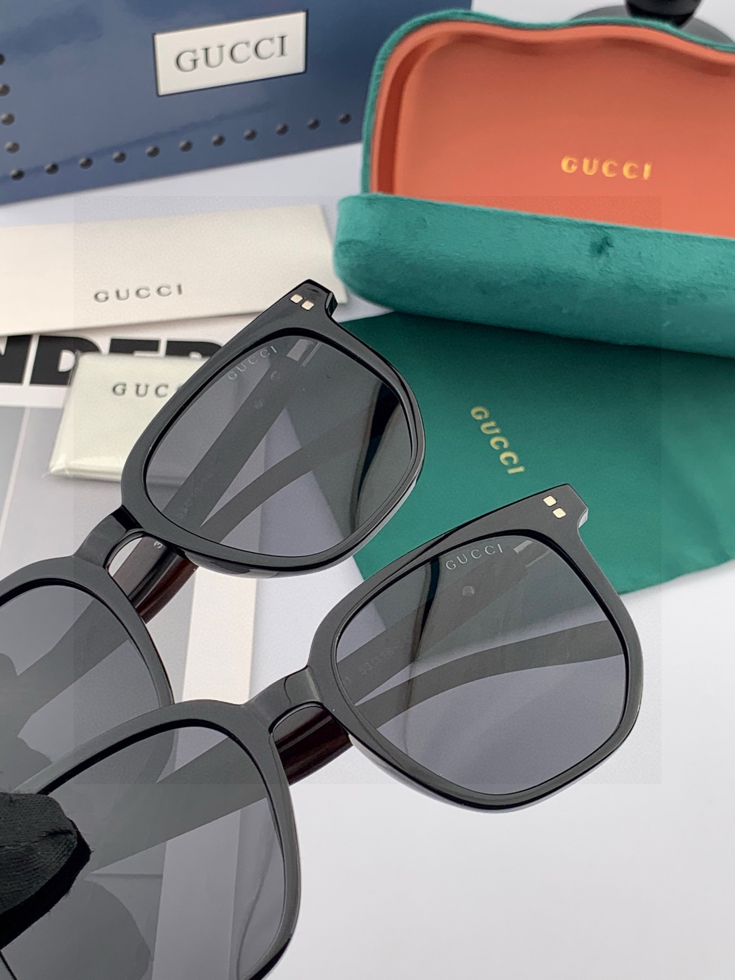 超好看 潮酷【GUCCI】古驰 新款款太阳镜以独特魅力和前卫风格诠释春夏最新眼镜，以方框设计，中梁连体质